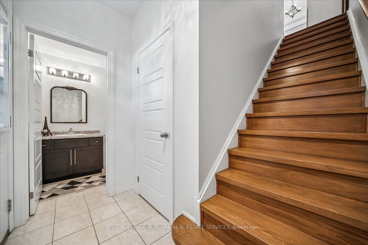 70 Plains Road W 51, Burlington, ON L7T 0B6 photo 2