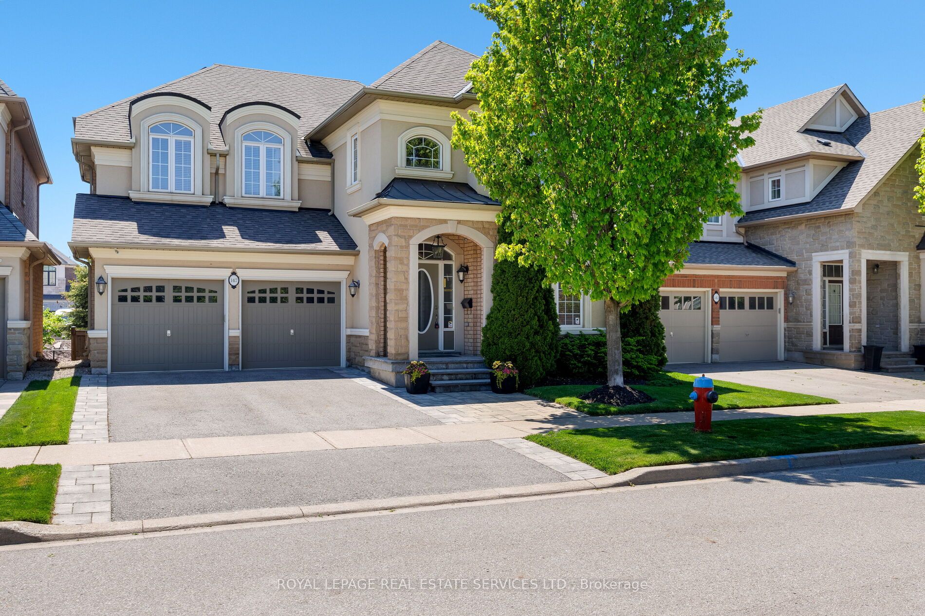 147 Innville Crescent, Oakville, ON L6L 0B8