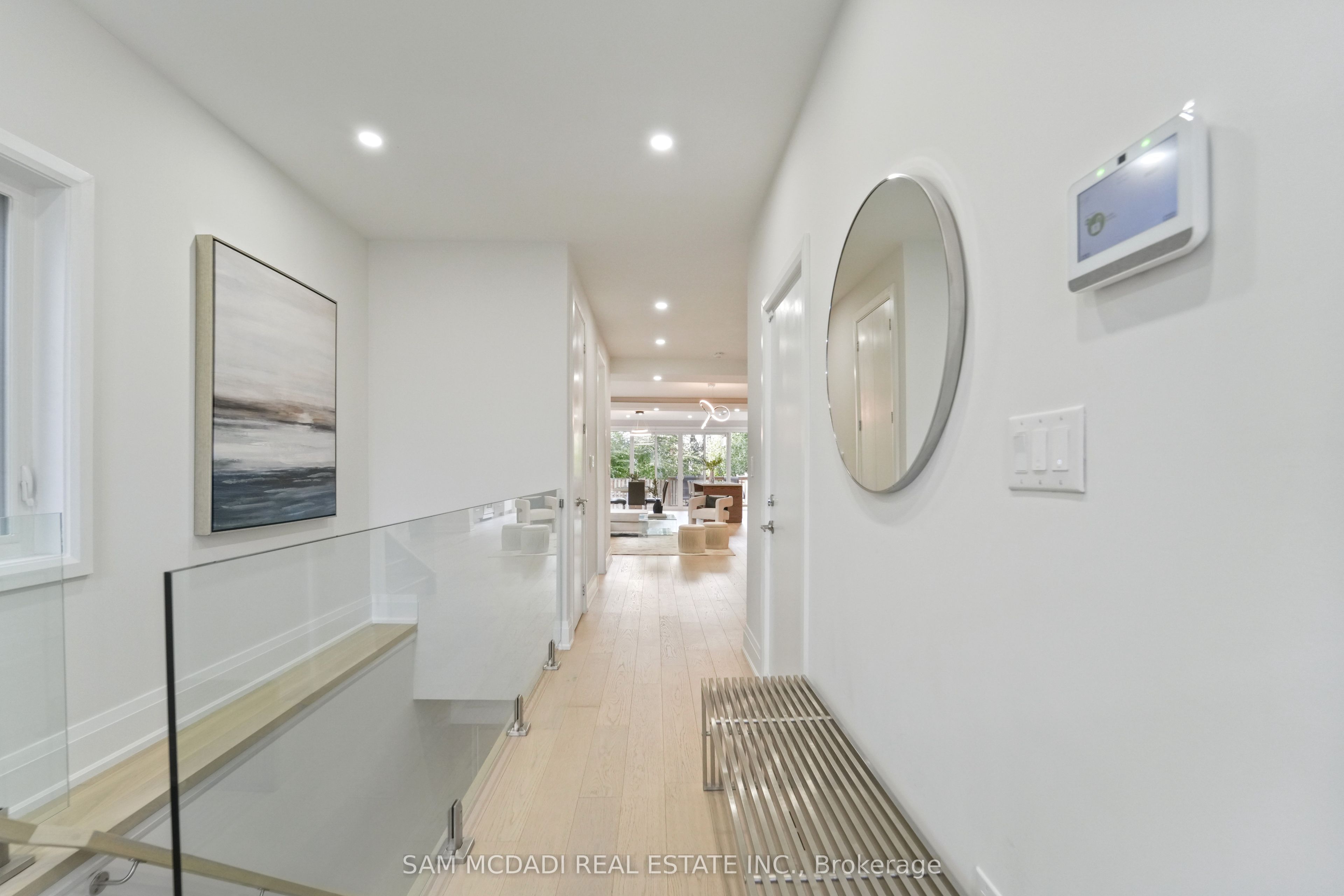 11B Maple Avenue N, Mississauga, ON L5H 2R9 photo 4