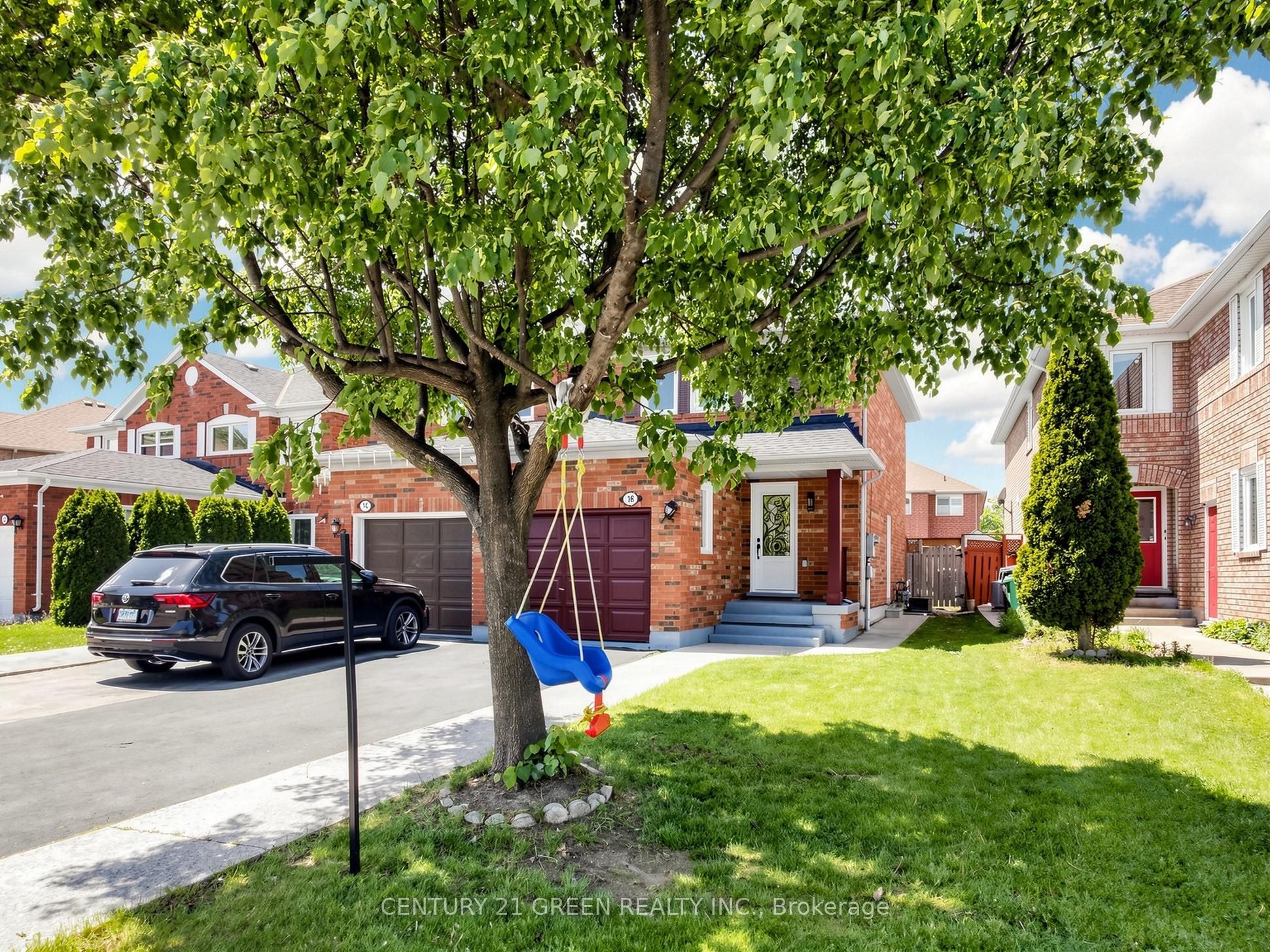 16 Mount Fuji Crescent, Brampton, ON L6R 2L3 photo 3