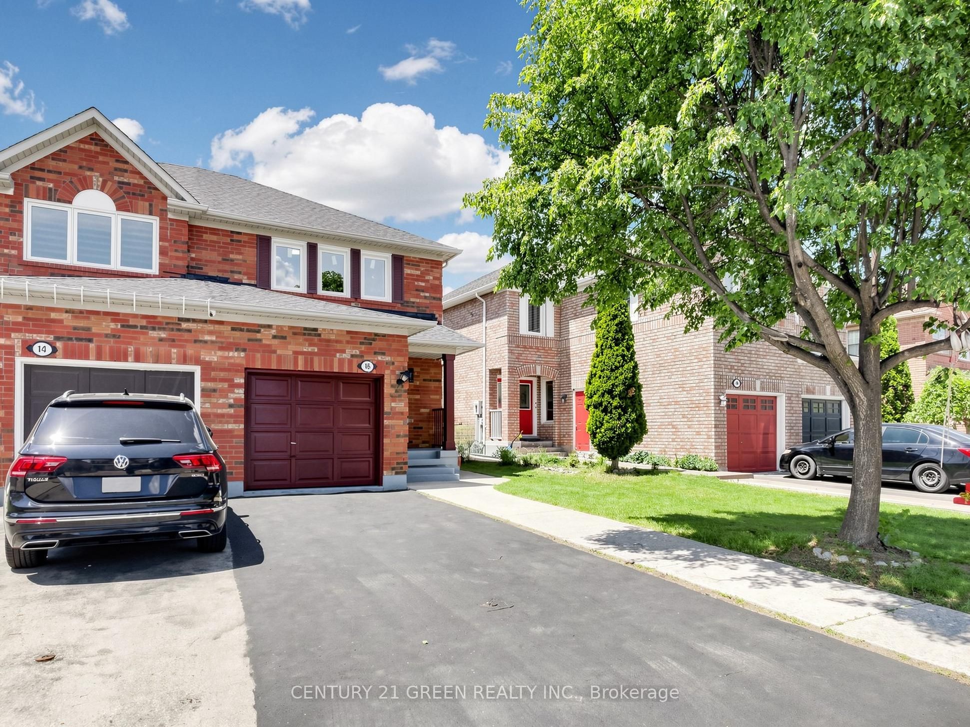 16 Mount Fuji Crescent, Brampton, ON L6R 2L3 photo 4