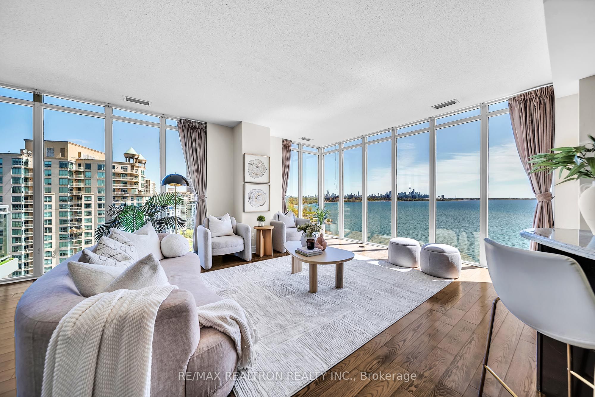 58 Marine Parade Drive 1203, Toronto, ON M8V 4G1 photo 2