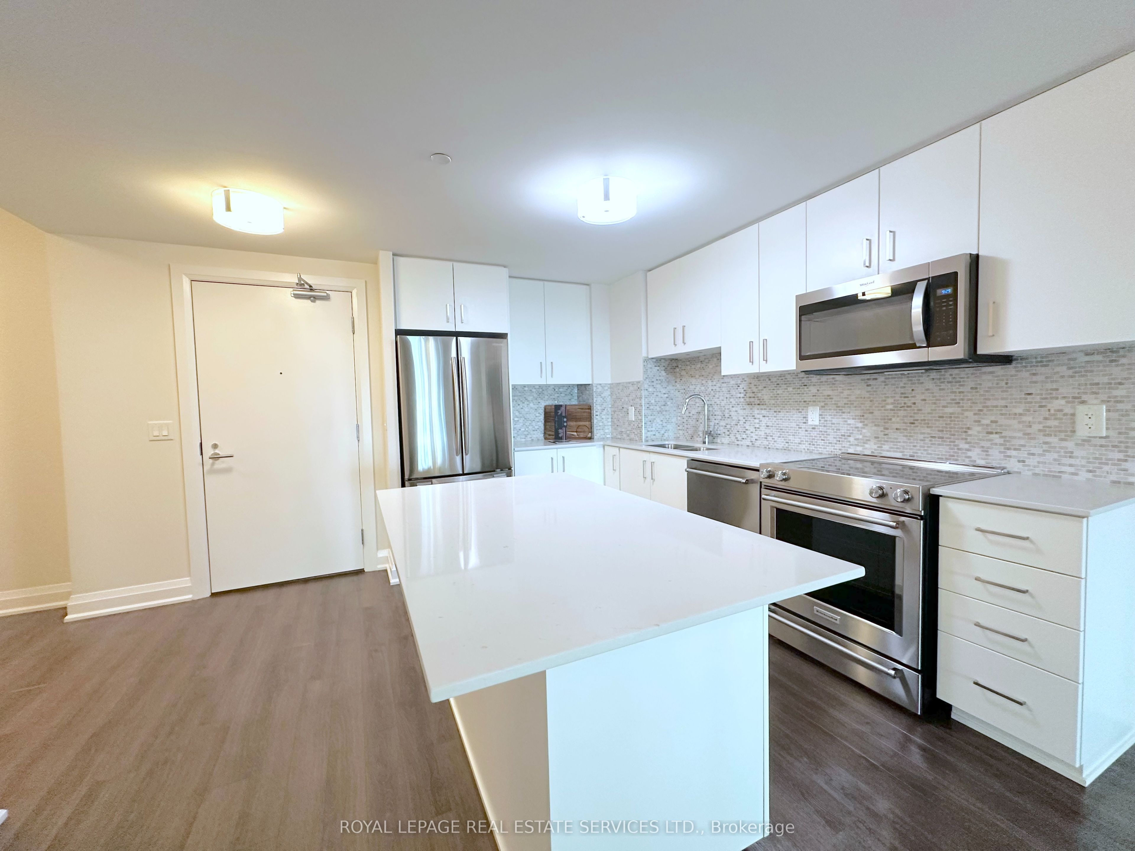 2333 Taunton Road 101, Oakville, ON L6H 0N5 photo 4