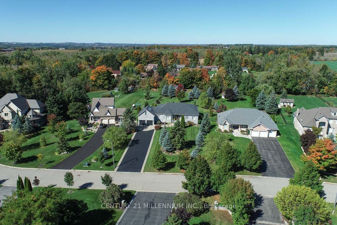 8 Castlewood Court, Caledon, ON L7K 0C1 photo 4