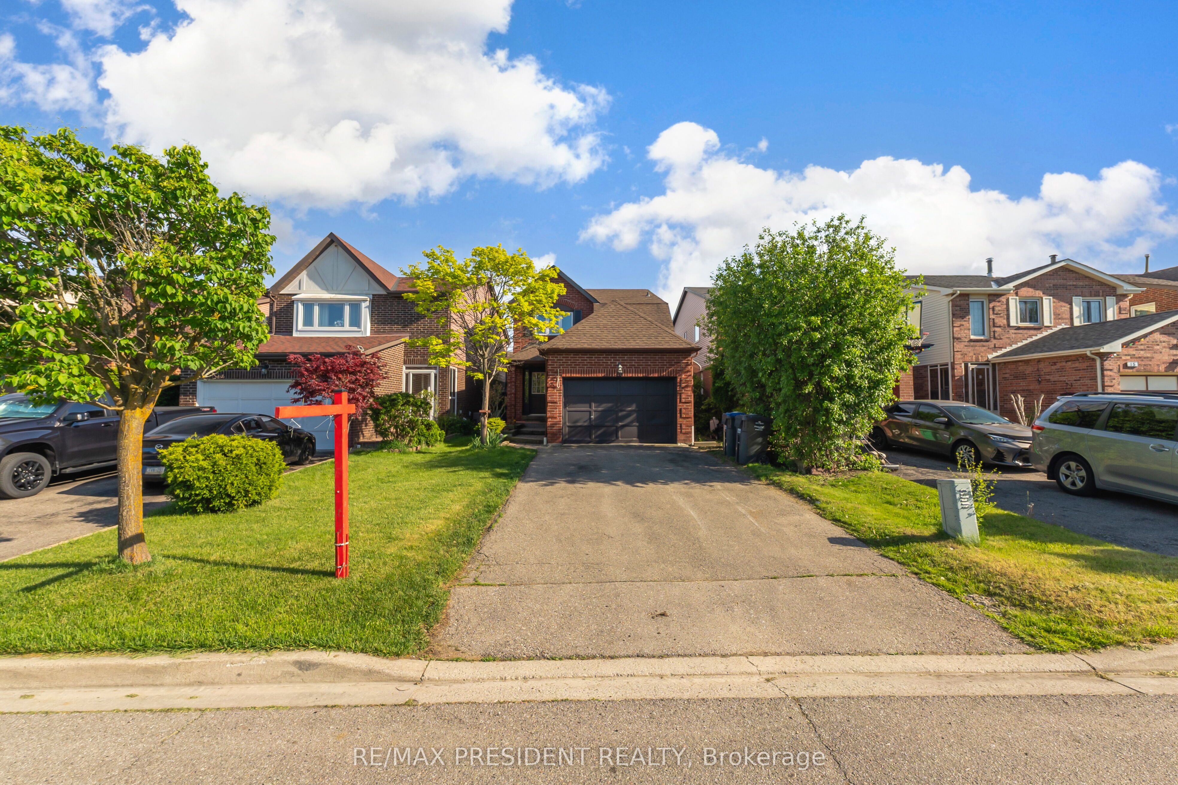 19 Copeland Road, Brampton, ON L6Y 2S5 photo 2