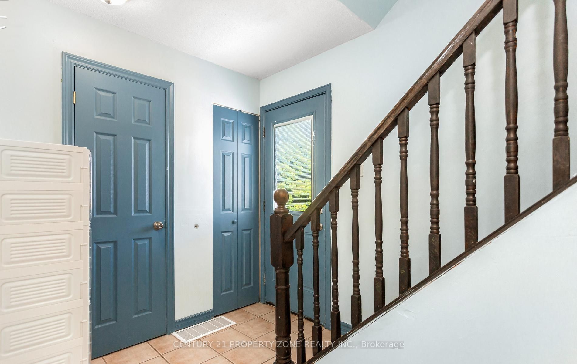 17 Hillbank Trail, Brampton, ON L6S 1P6 photo 5
