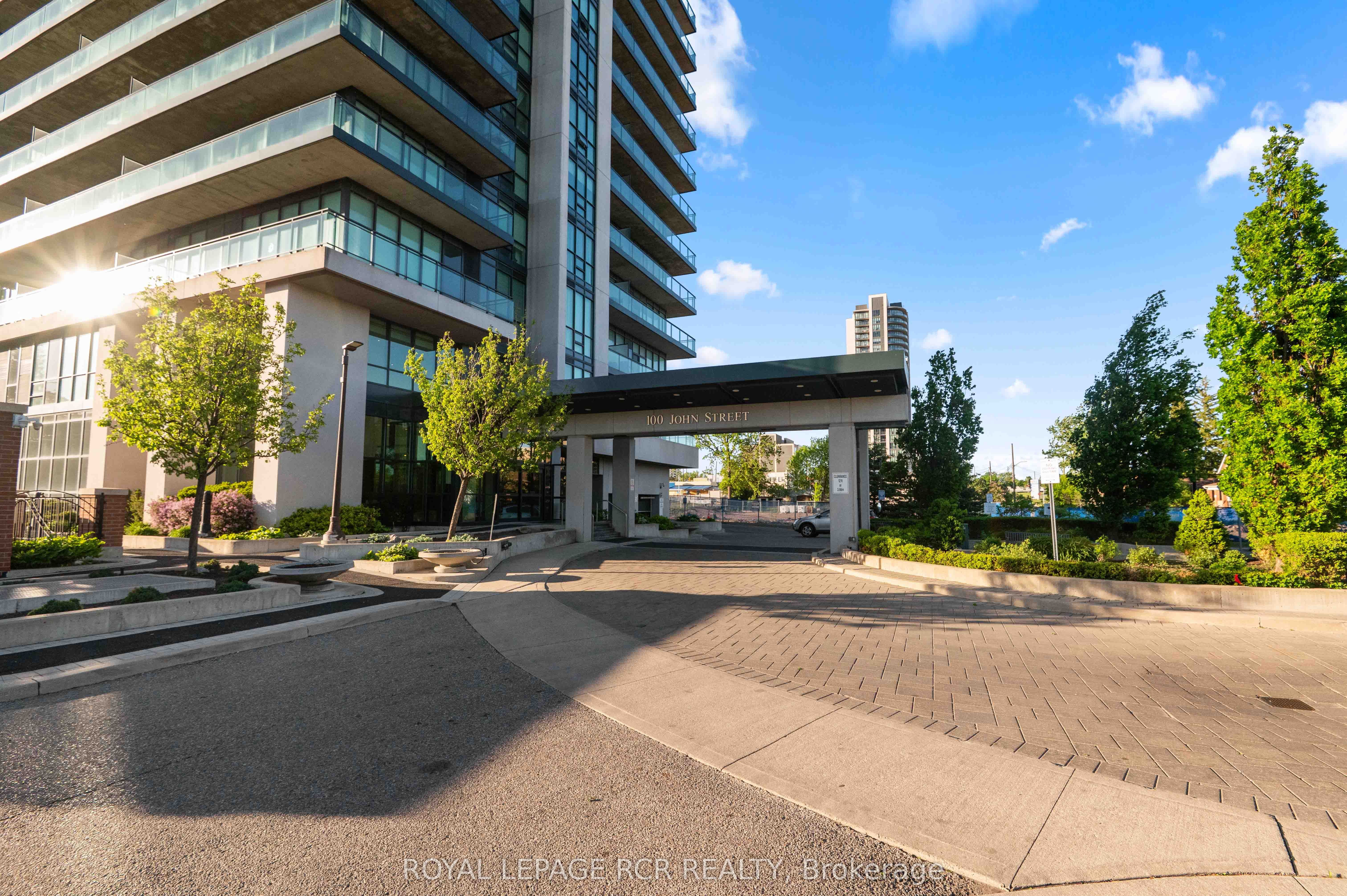 100 John Street 1702, Brampton, ON L6W 0A8 photo 2