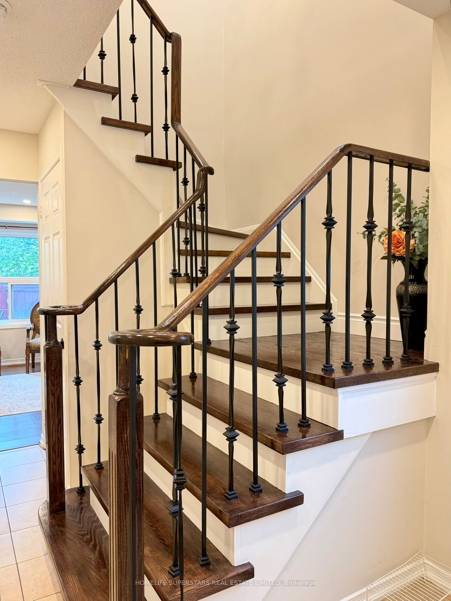 172 Rainforest Drive N, Brampton, ON L6R 1A4 photo 5
