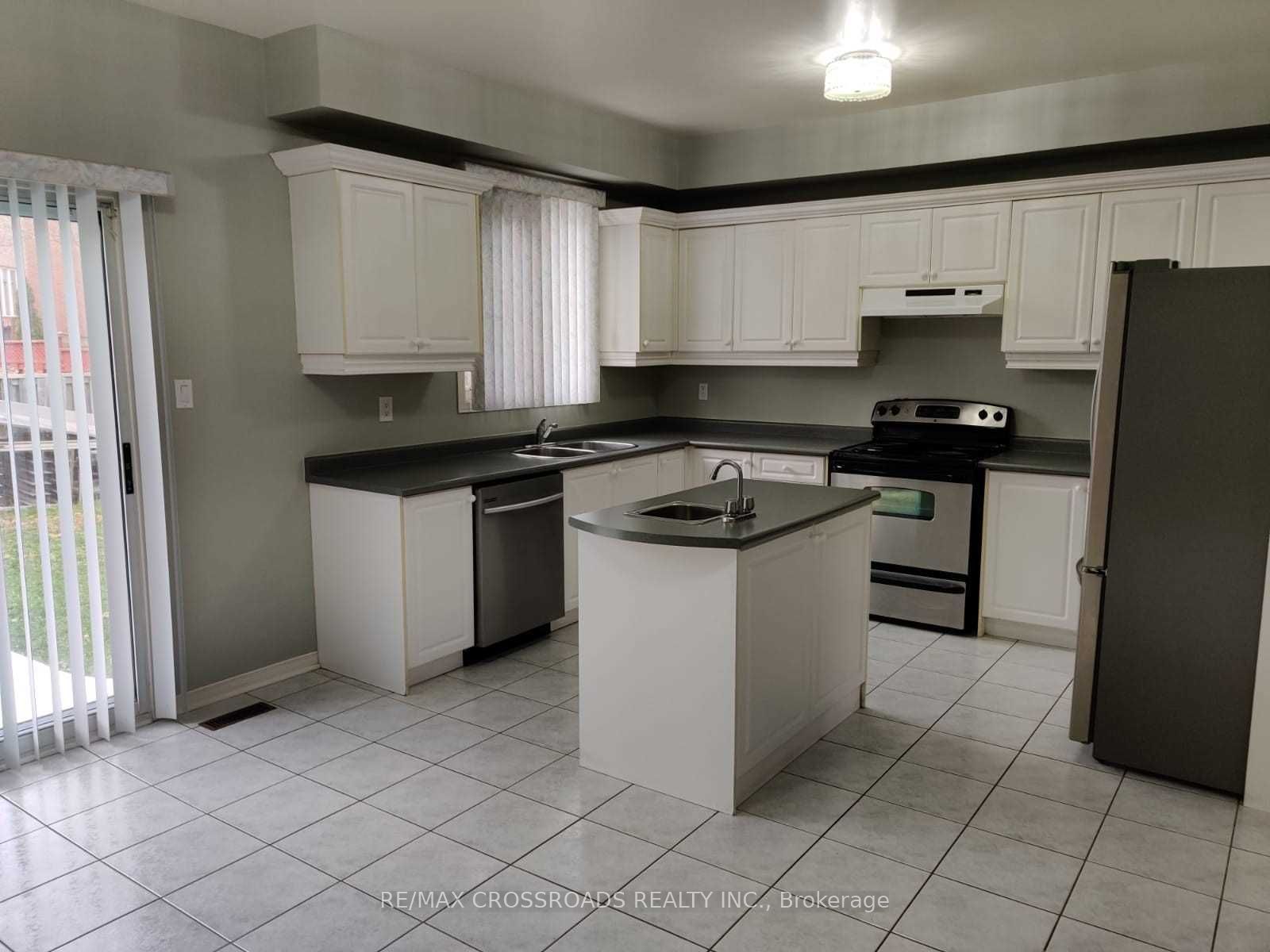 673 Bristol Road W, Mississauga, ON L5R 3S3 photo 4