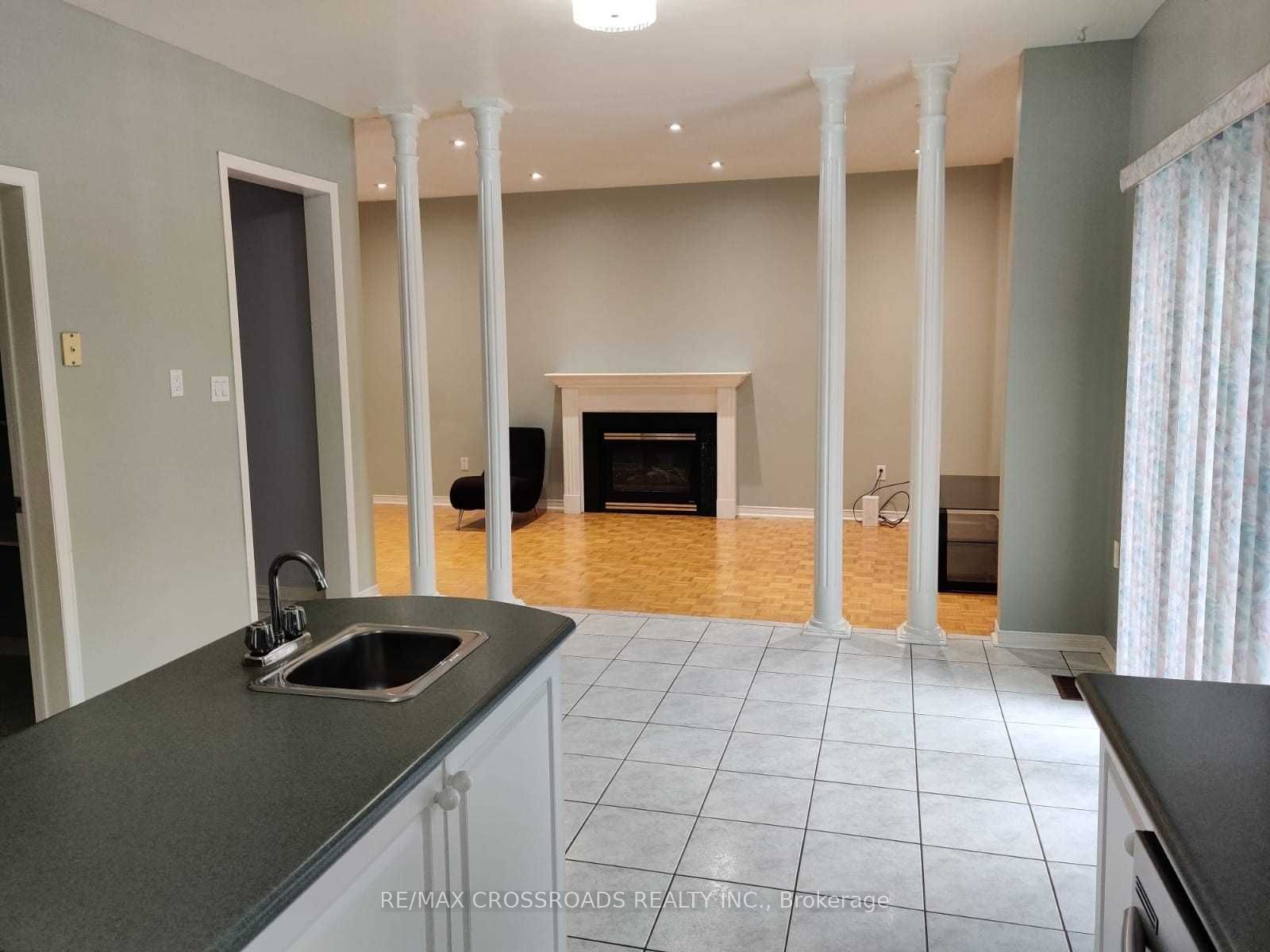 673 Bristol Road W, Mississauga, ON L5R 3S3 photo 5