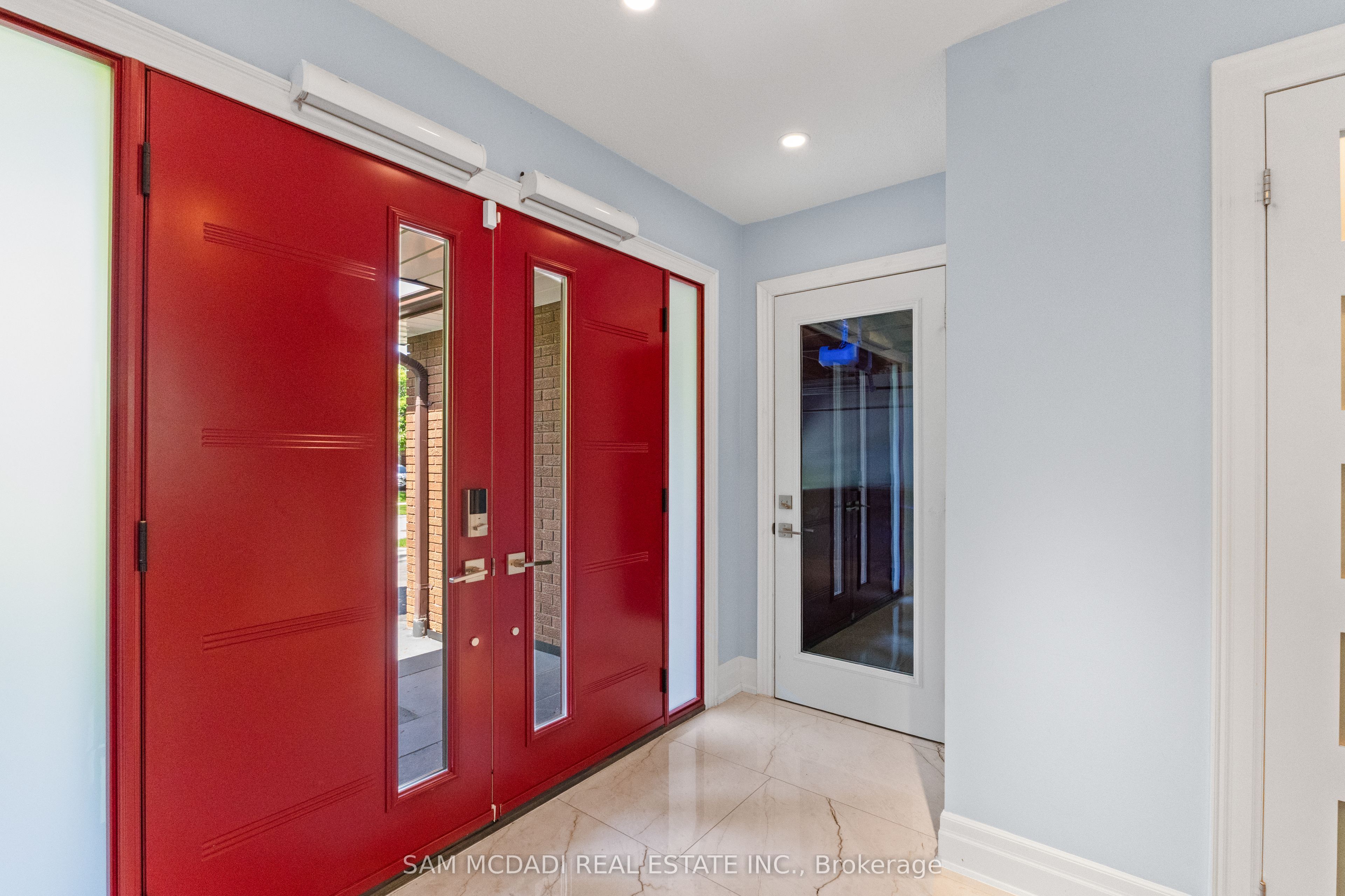 5 Canterbury Crescent, Toronto, ON M9A 5A4 photo 4