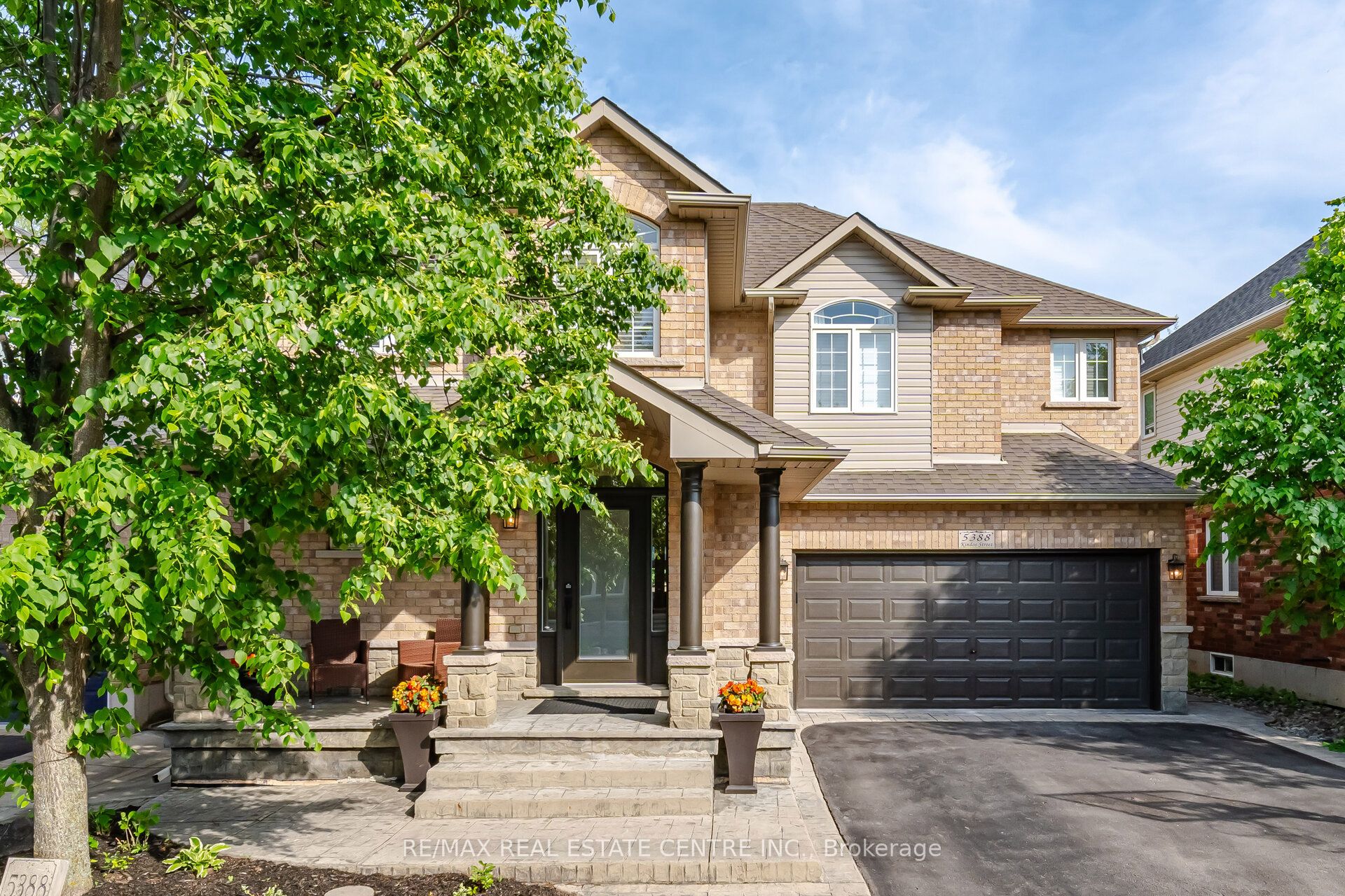 5388 Kindos Street, Burlington, ON L7L 7M6 photo 2