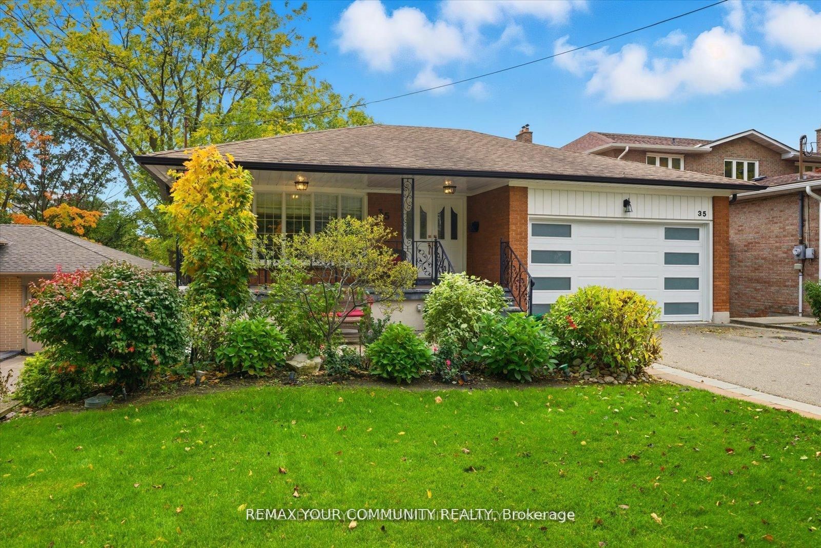 35 Sunvale Drive, Toronto, ON M9R 1Z4 photo 3