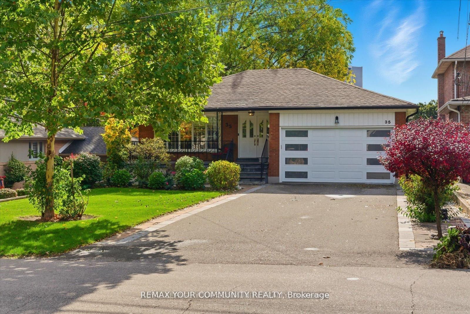 35 Sunvale Drive, Toronto, ON M9R 1Z4 photo 4