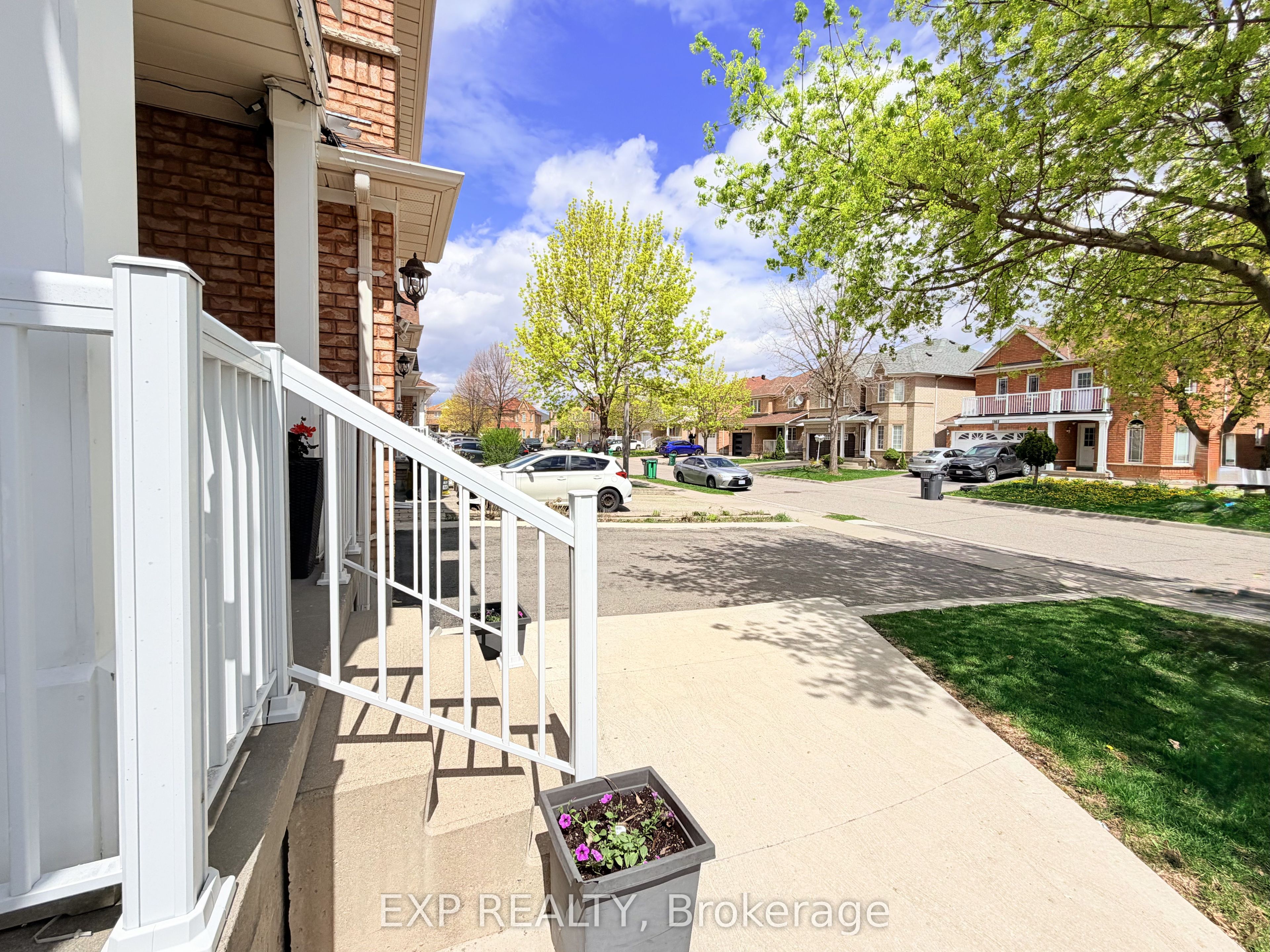81 Farthingale Crescent, Brampton, ON L7A 1W7 photo 5