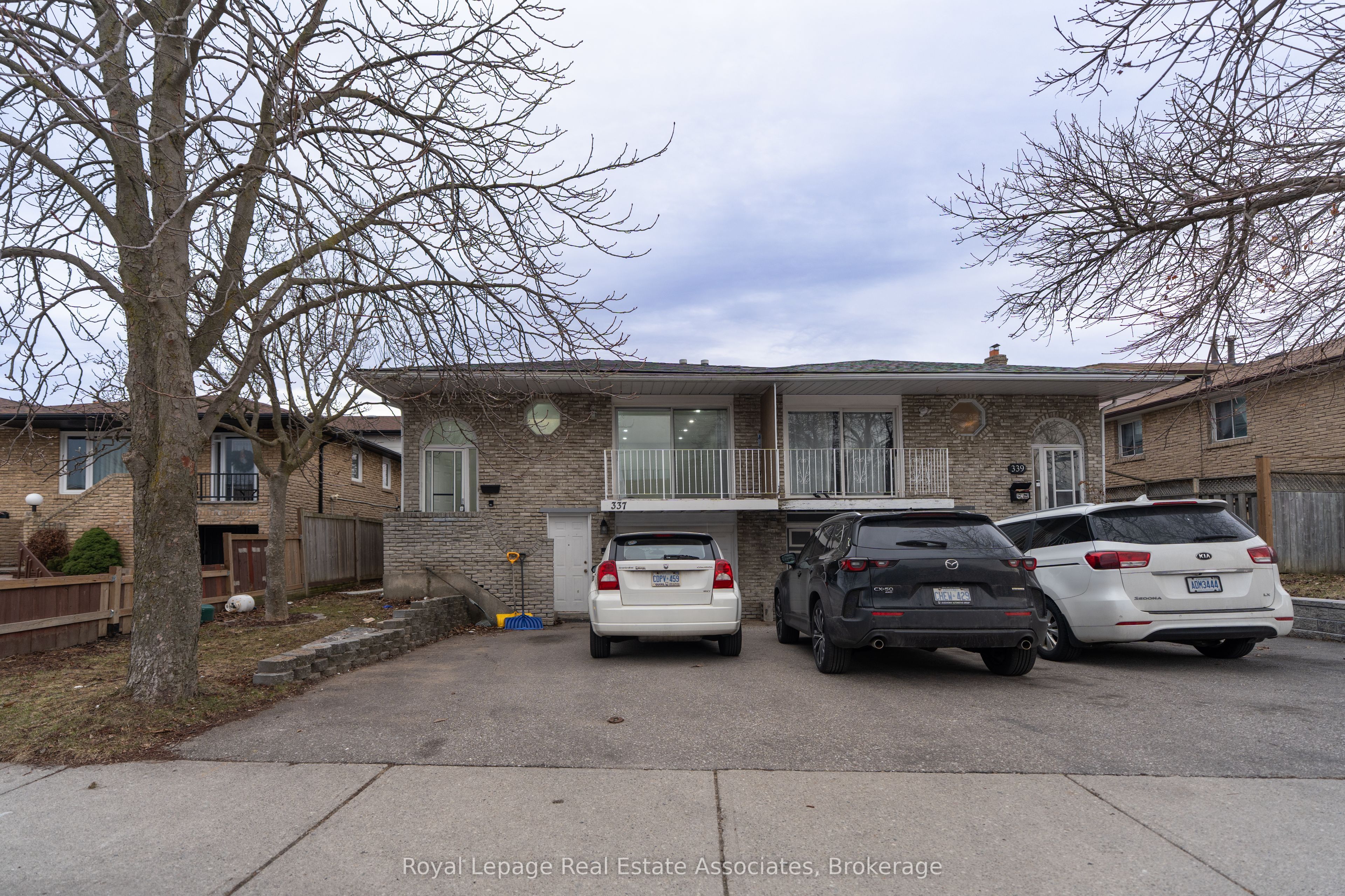 337 Hansen Road N, Brampton, ON L6V 2Y2 photo 2