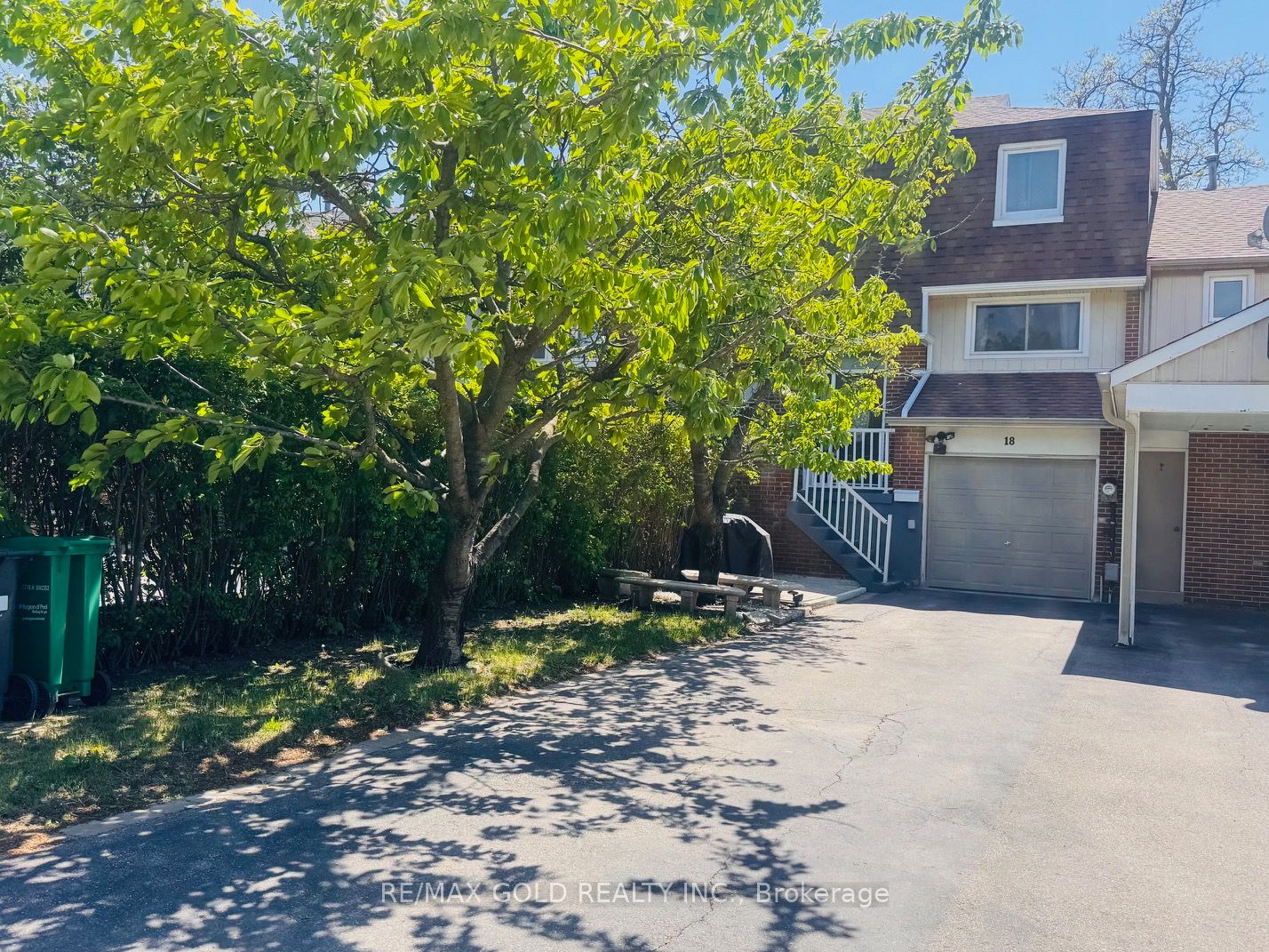 18 Peterson Court, Brampton, ON L6Z 1K6 photo 4