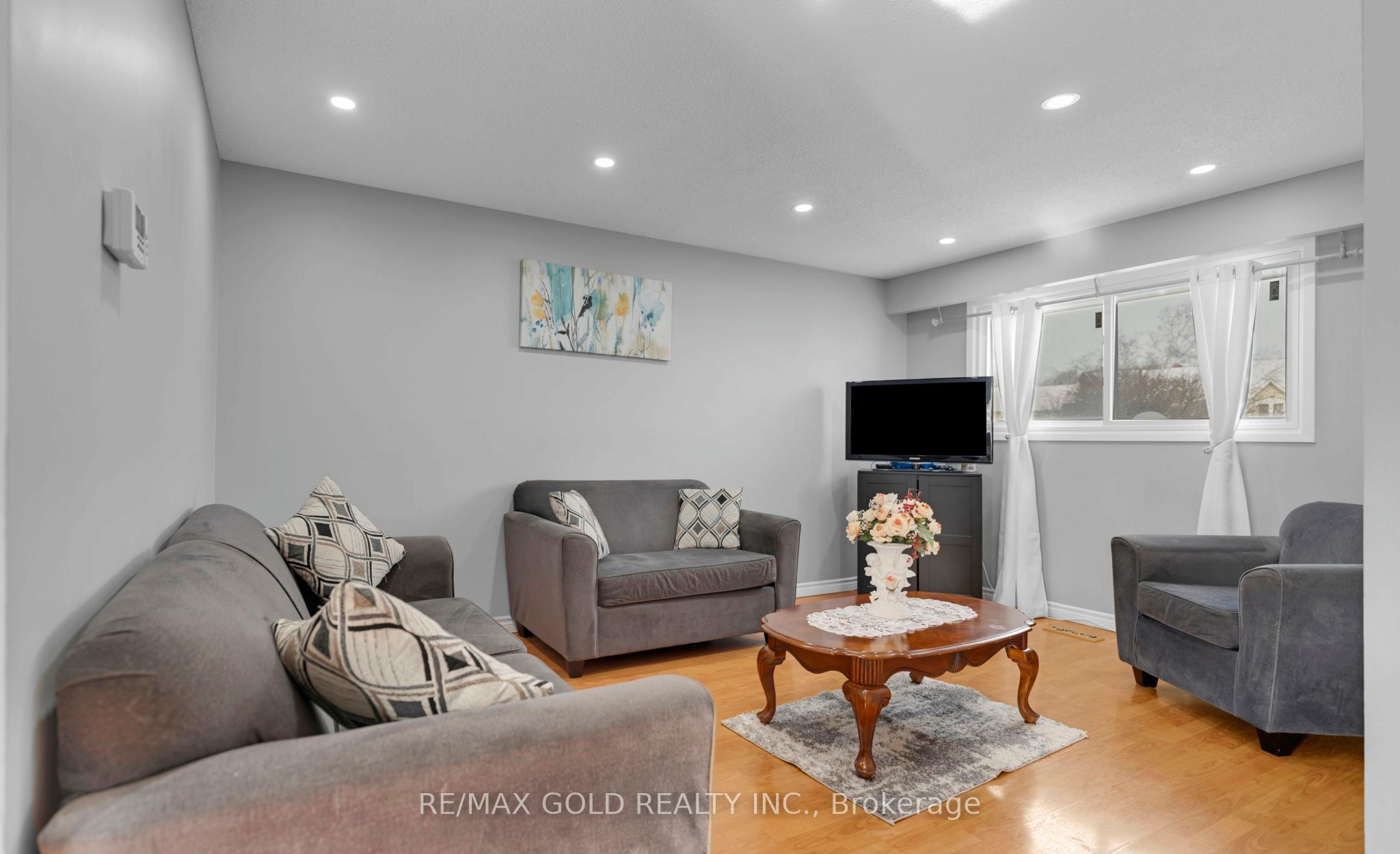 18 Peterson Court, Brampton, ON L6Z 1K6 photo 5