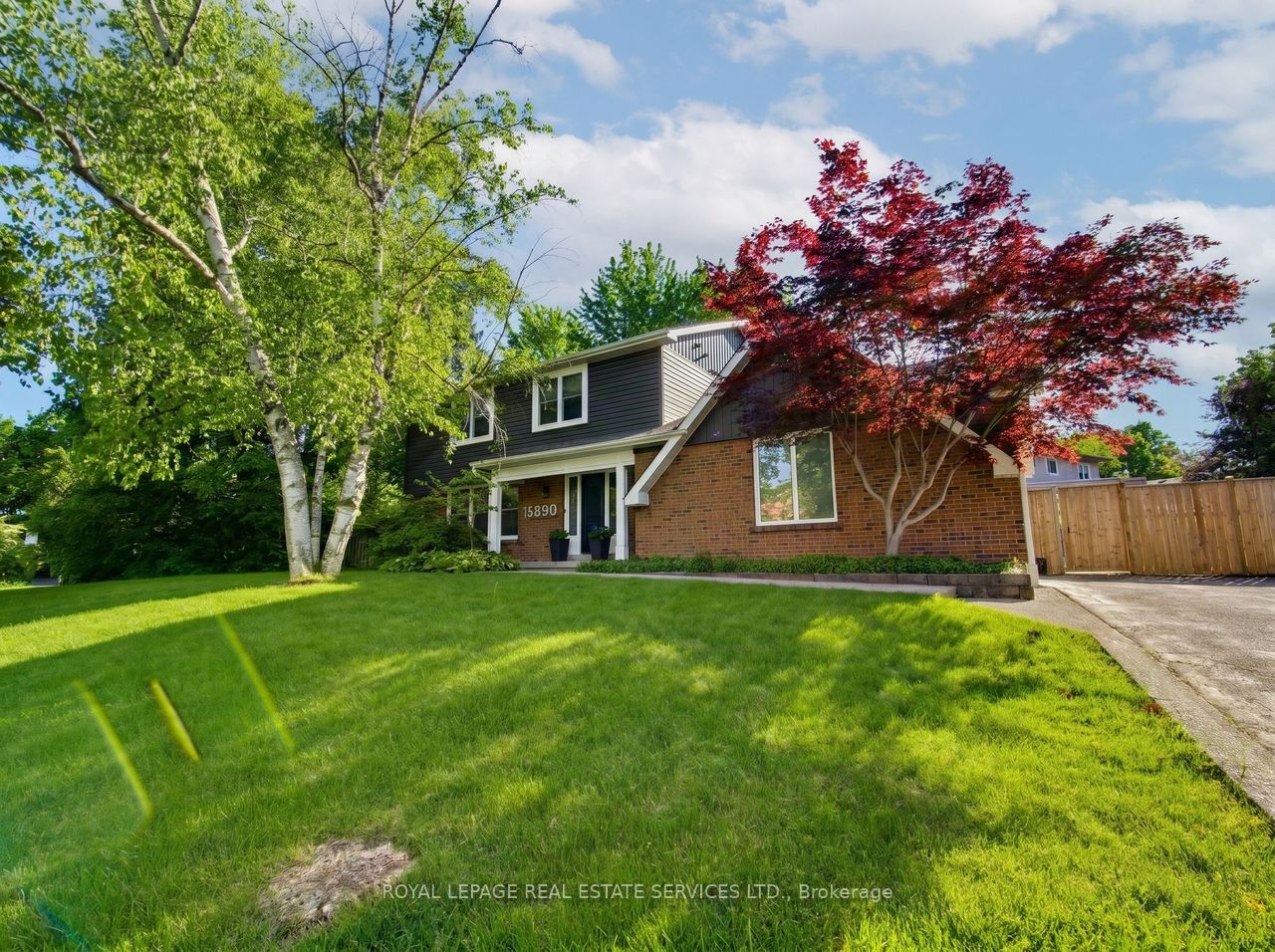 1390 Peerless Court, Oakville, ON L6H 3A4 photo 3
