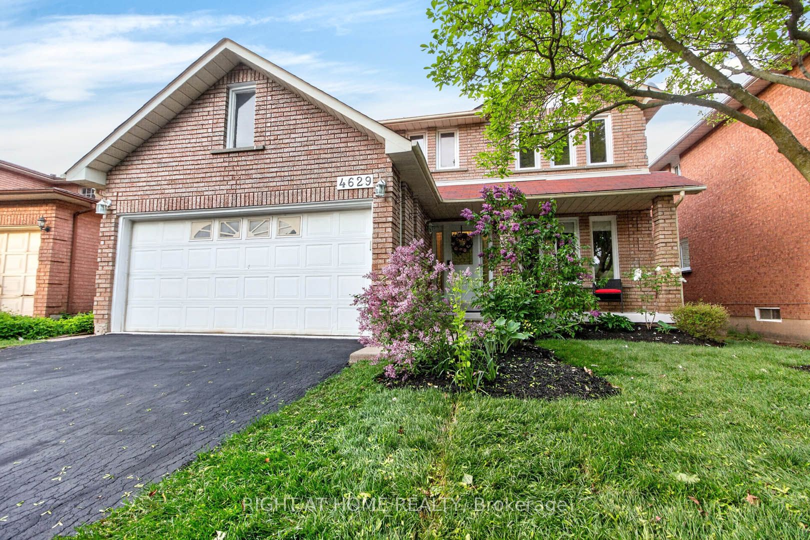 4629 Phoenix Park Crescent, Mississauga, ON L5M 3E9 photo 2