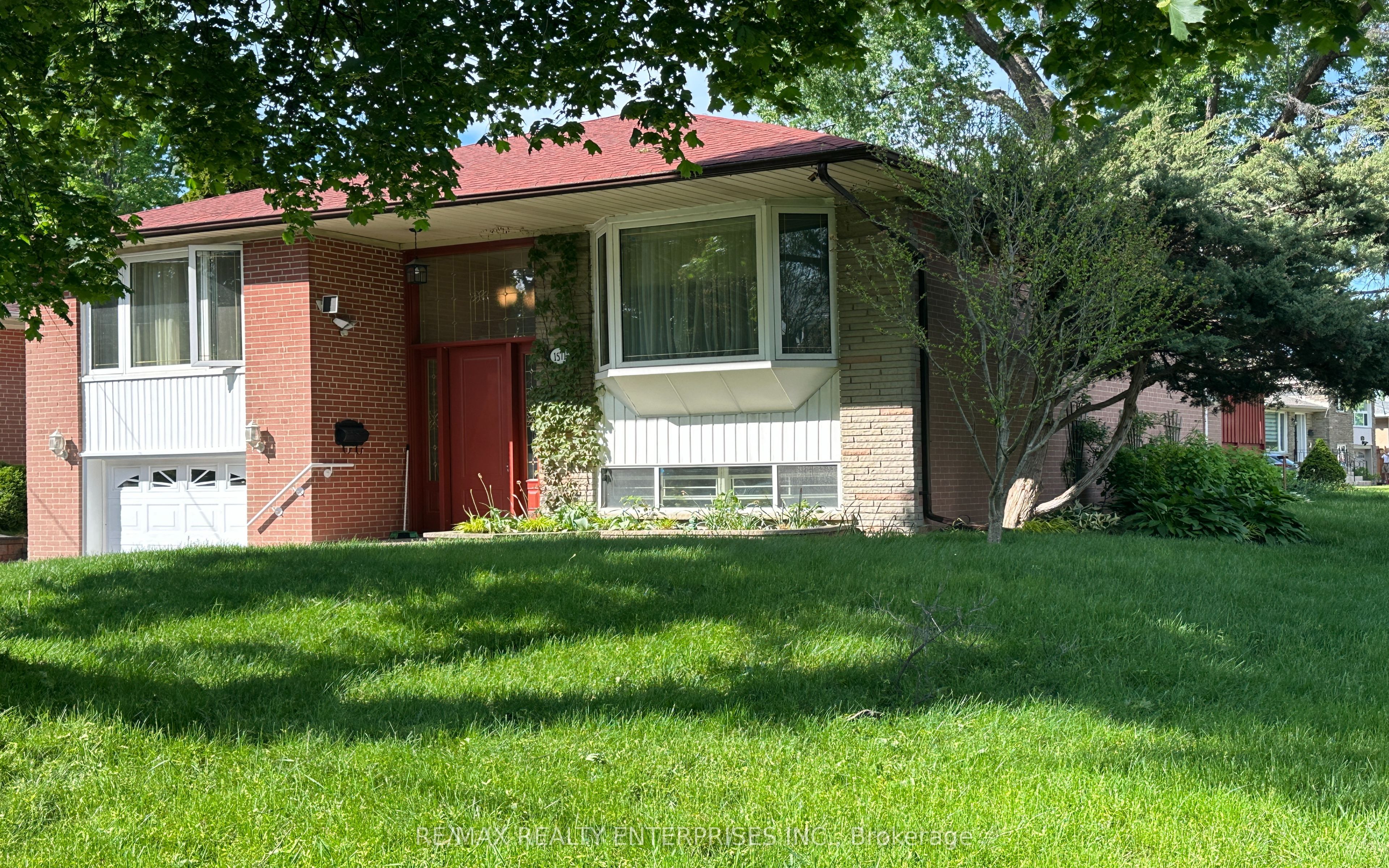 1571 Muir Road, Mississauga, ON L5E 2J3 photo 4