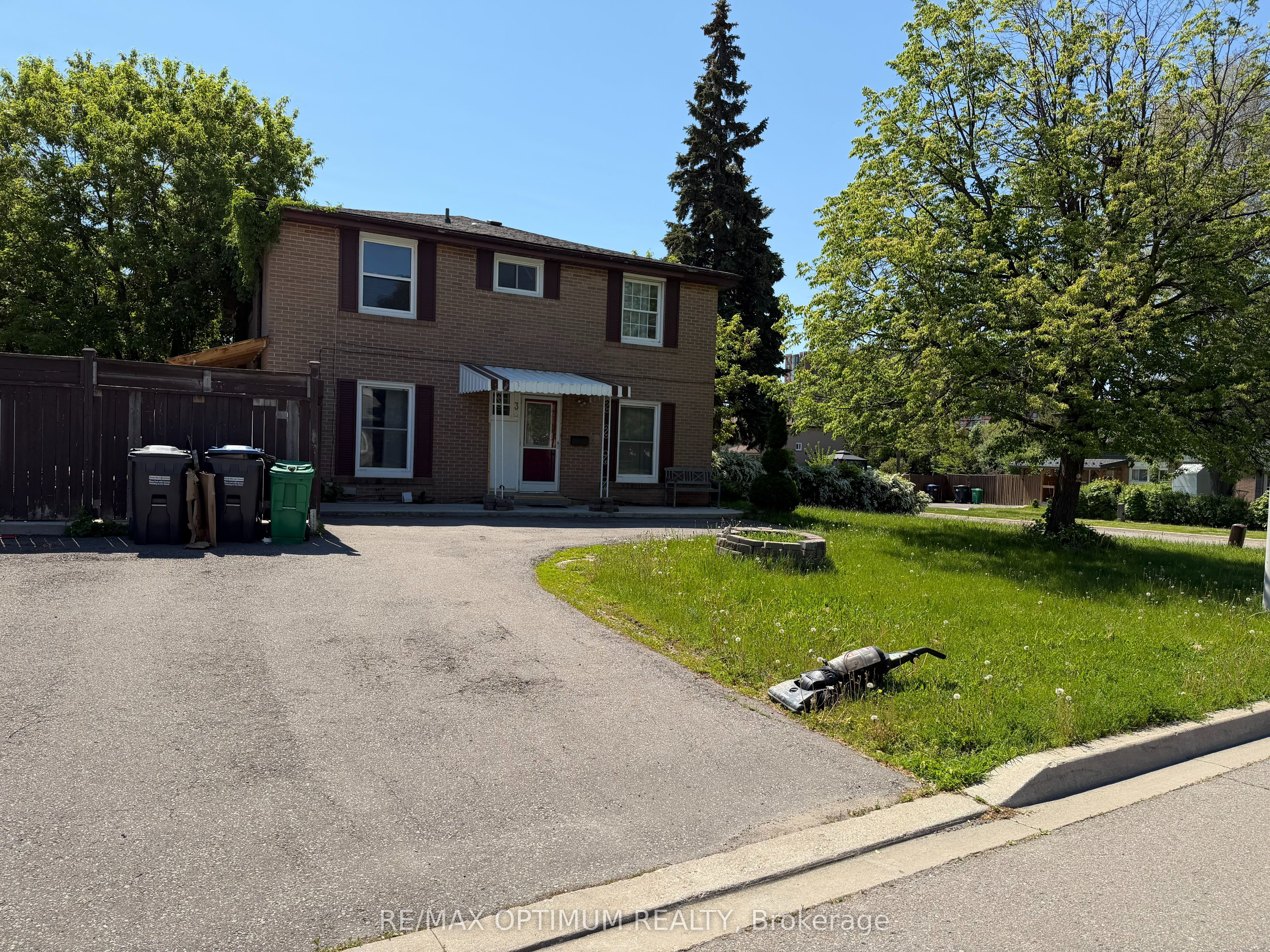 3 Dunwich Place, Brampton, ON L6T 1K3 photo 2