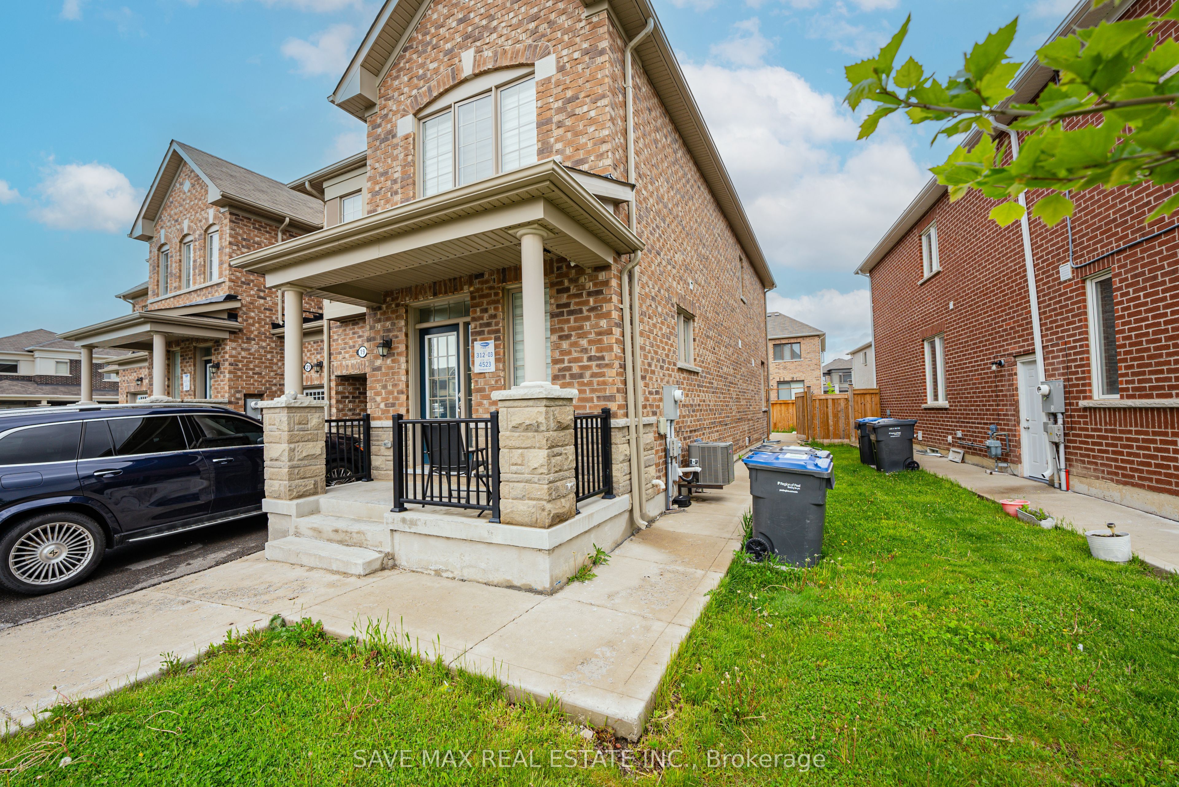 19 Boat Street, Brampton, ON L7A 5C9 photo 2
