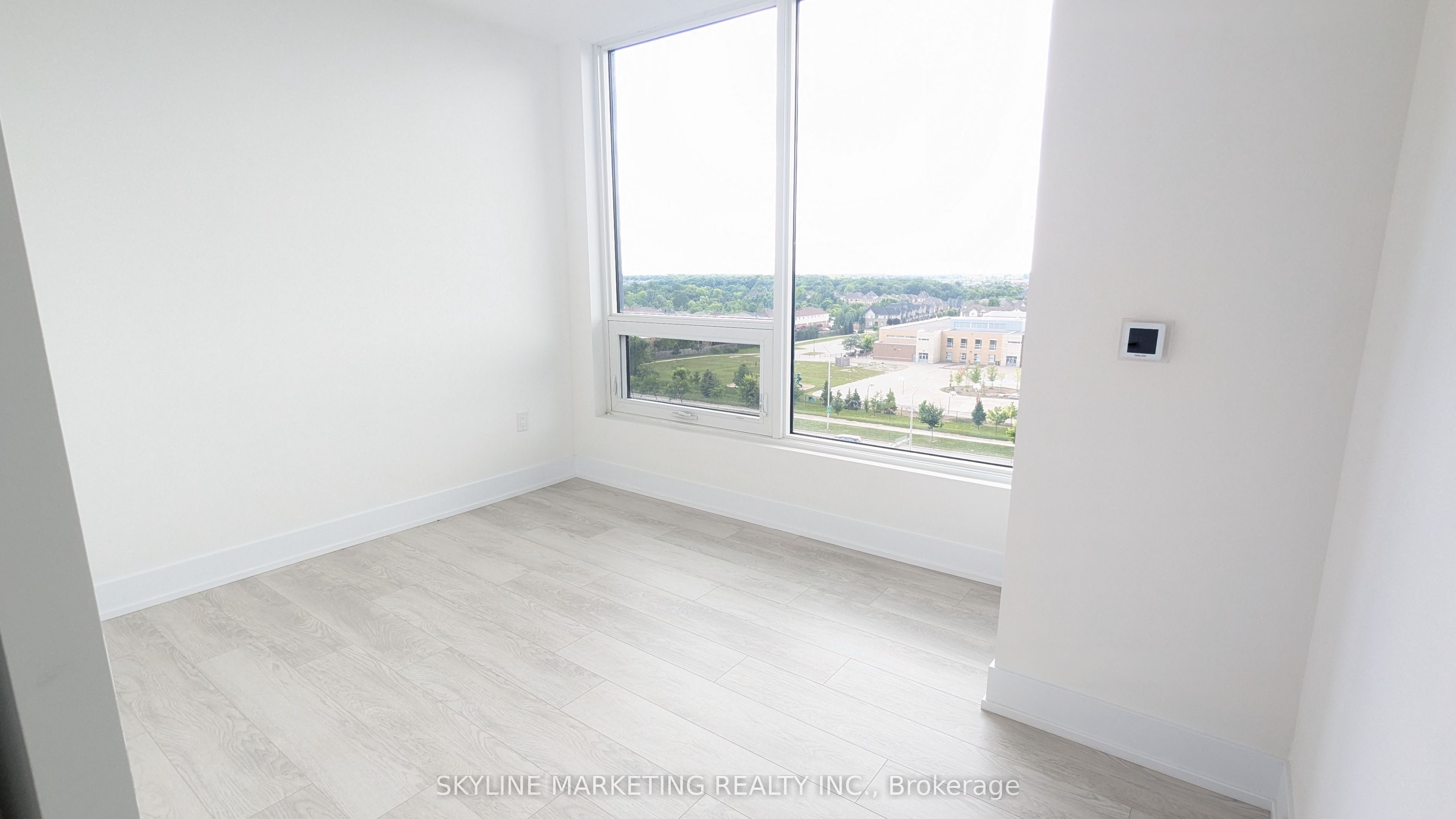 2450 Old Bronte Road 642, Oakville, ON L6M 5P6 photo 3