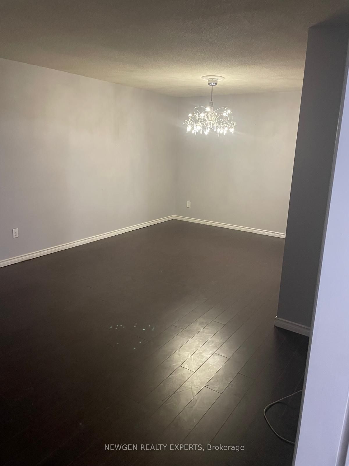 28 Royal Salisbury Way, Brampton, ON L6V 3J6 photo 3