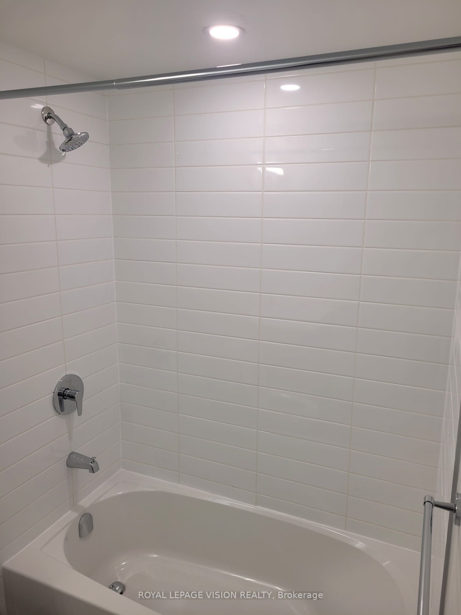 4010 Eglinton Avenue W 408, Toronto, ON M9A 0G5 photo 4