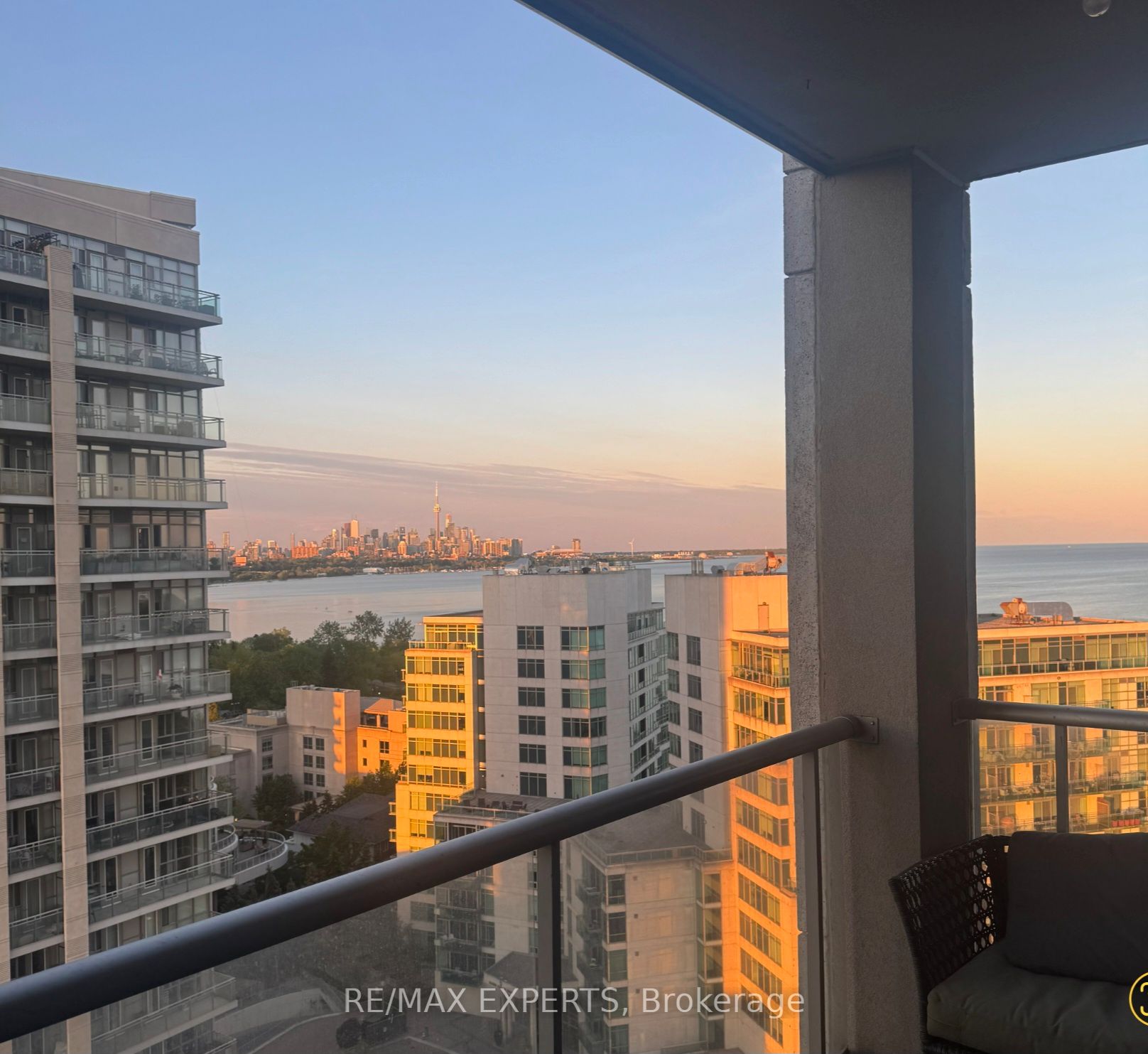 2083 Lakeshore Boulevard W 1509, Toronto, ON M8V 4G2 photo 3