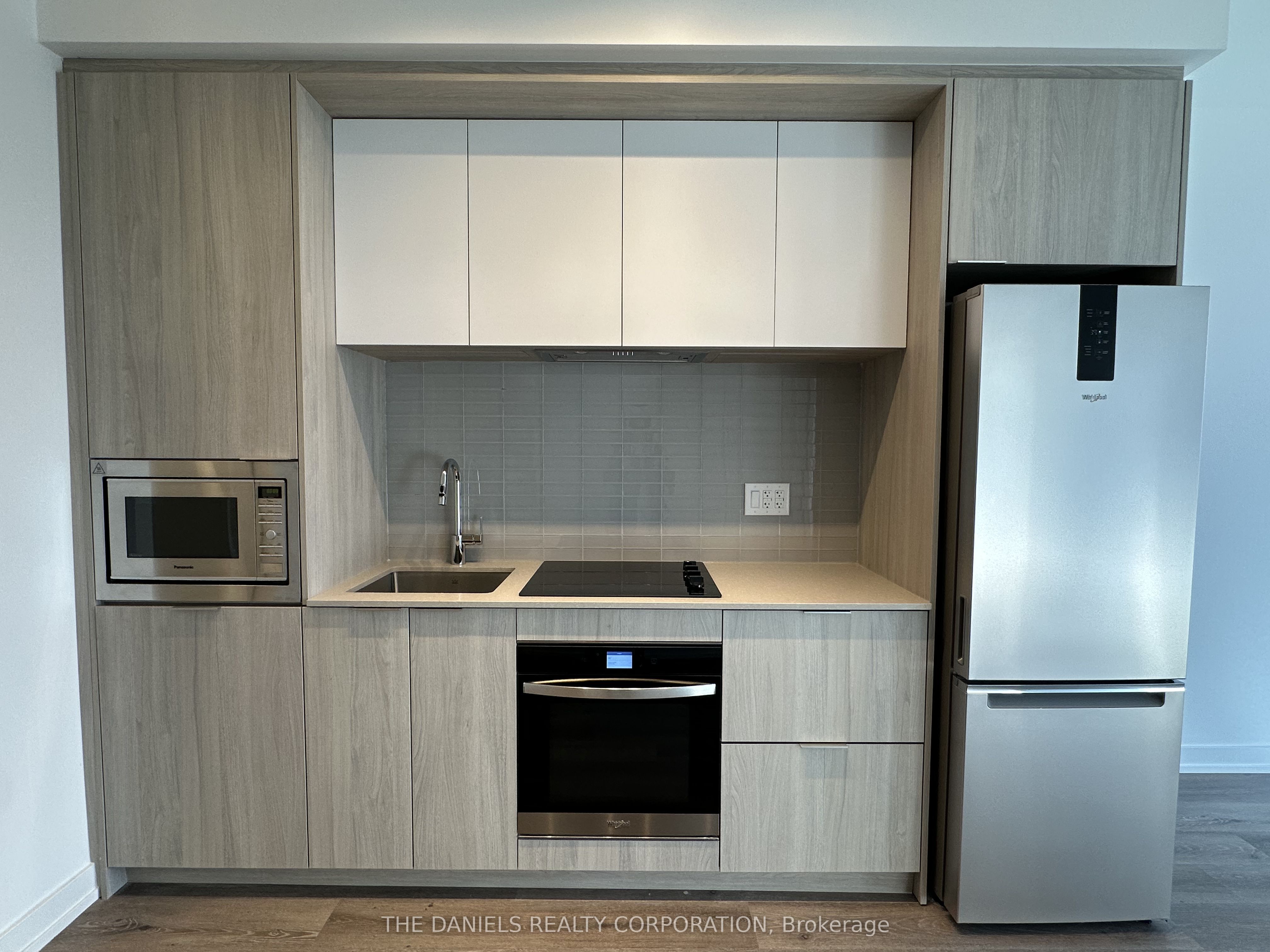 395 Square One Drive 2712, Mississauga, ON L5B 0P6 photo 3
