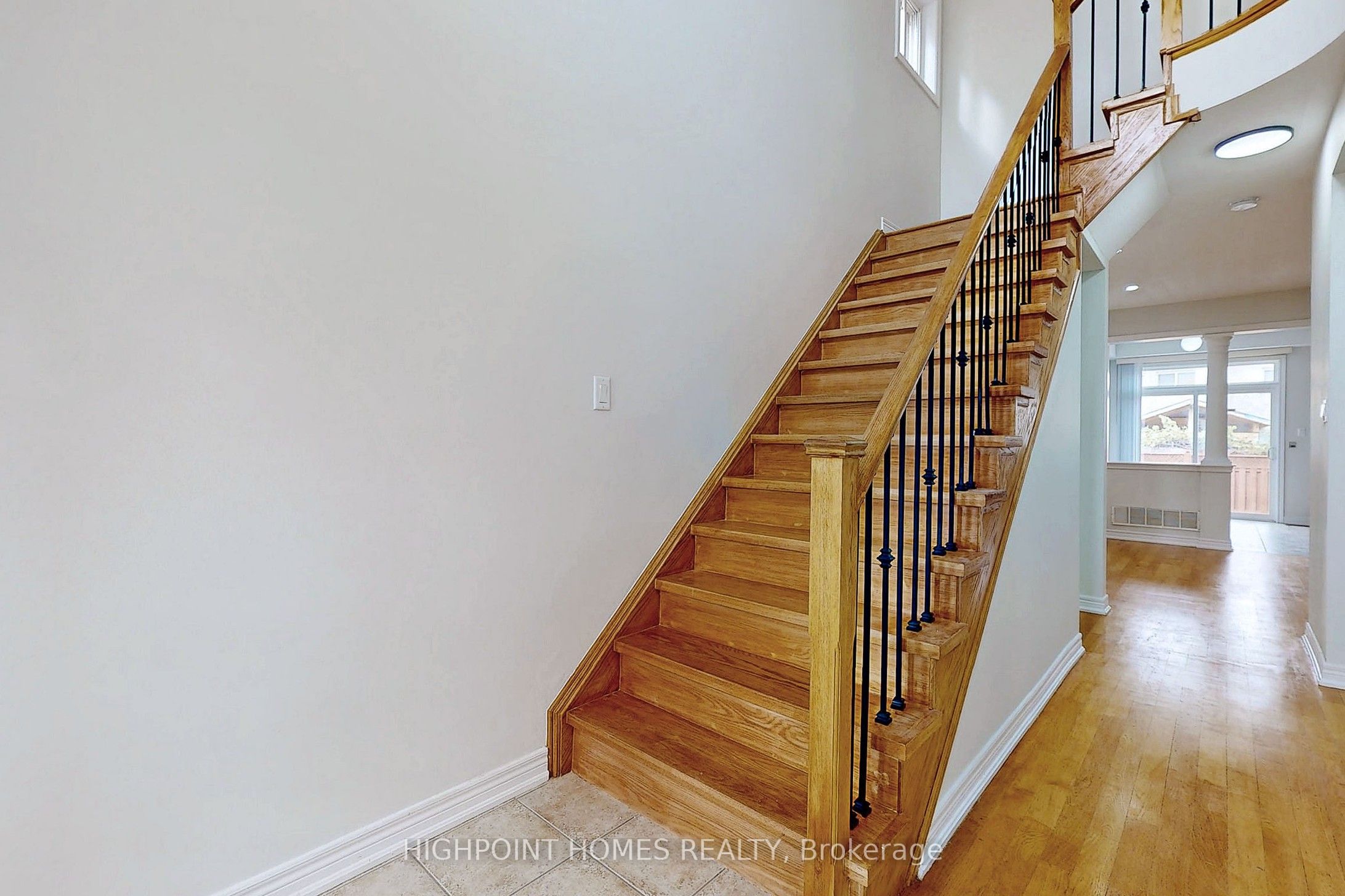 8 Martree Crescent, Brampton, ON L6V 4R2 photo 5