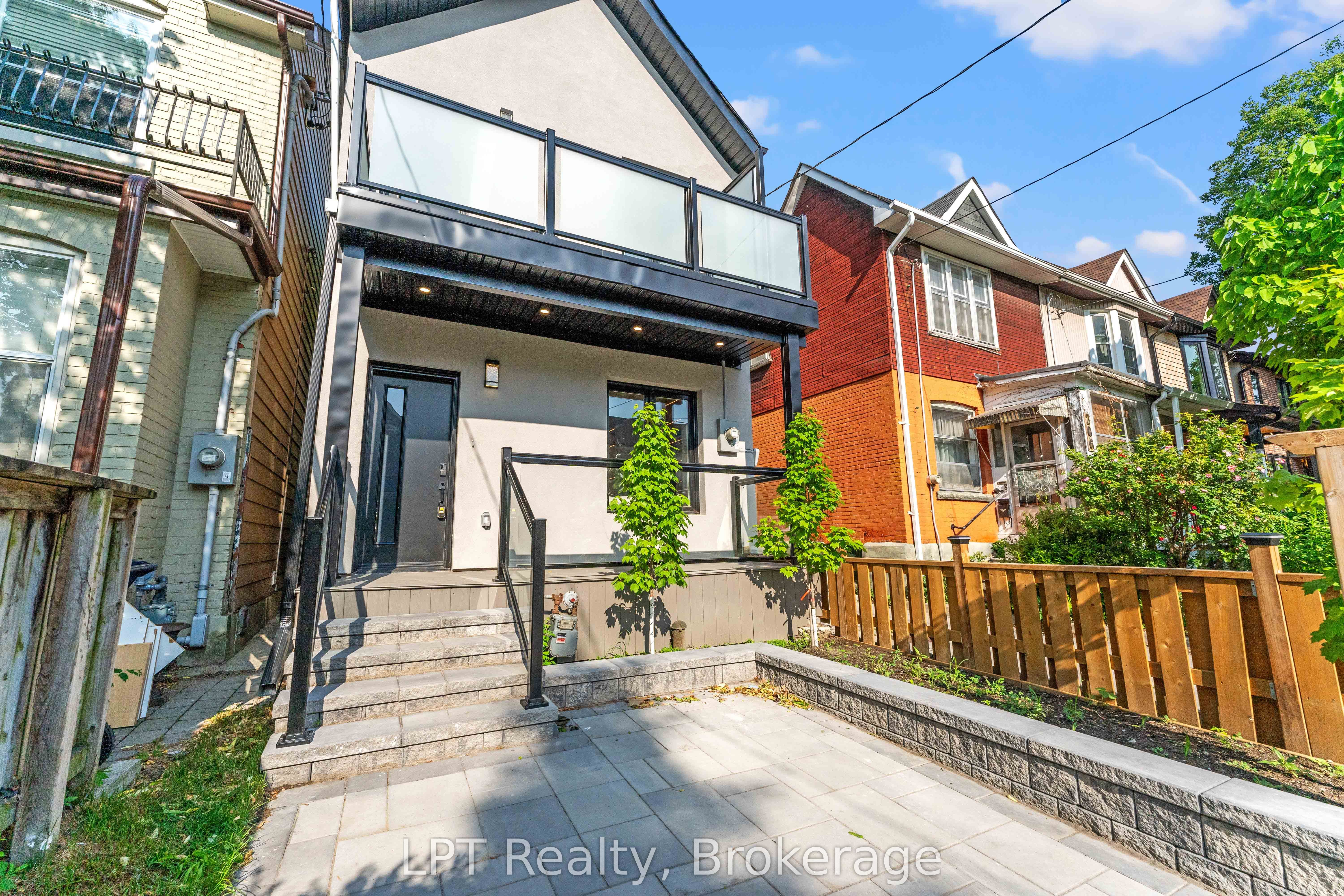 204 Franklin Avenue, Toronto, ON M6P 3Z3 photo 3