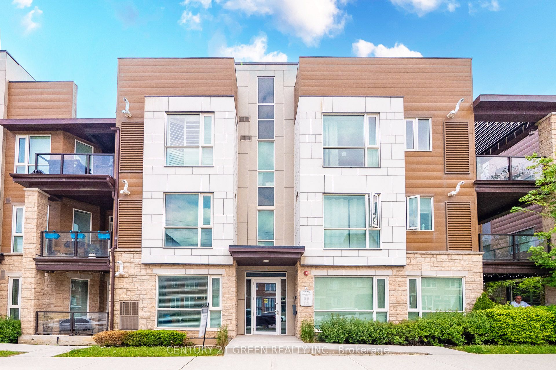 2370 Khalsa Gate 306, Oakville, ON L6M 1P5