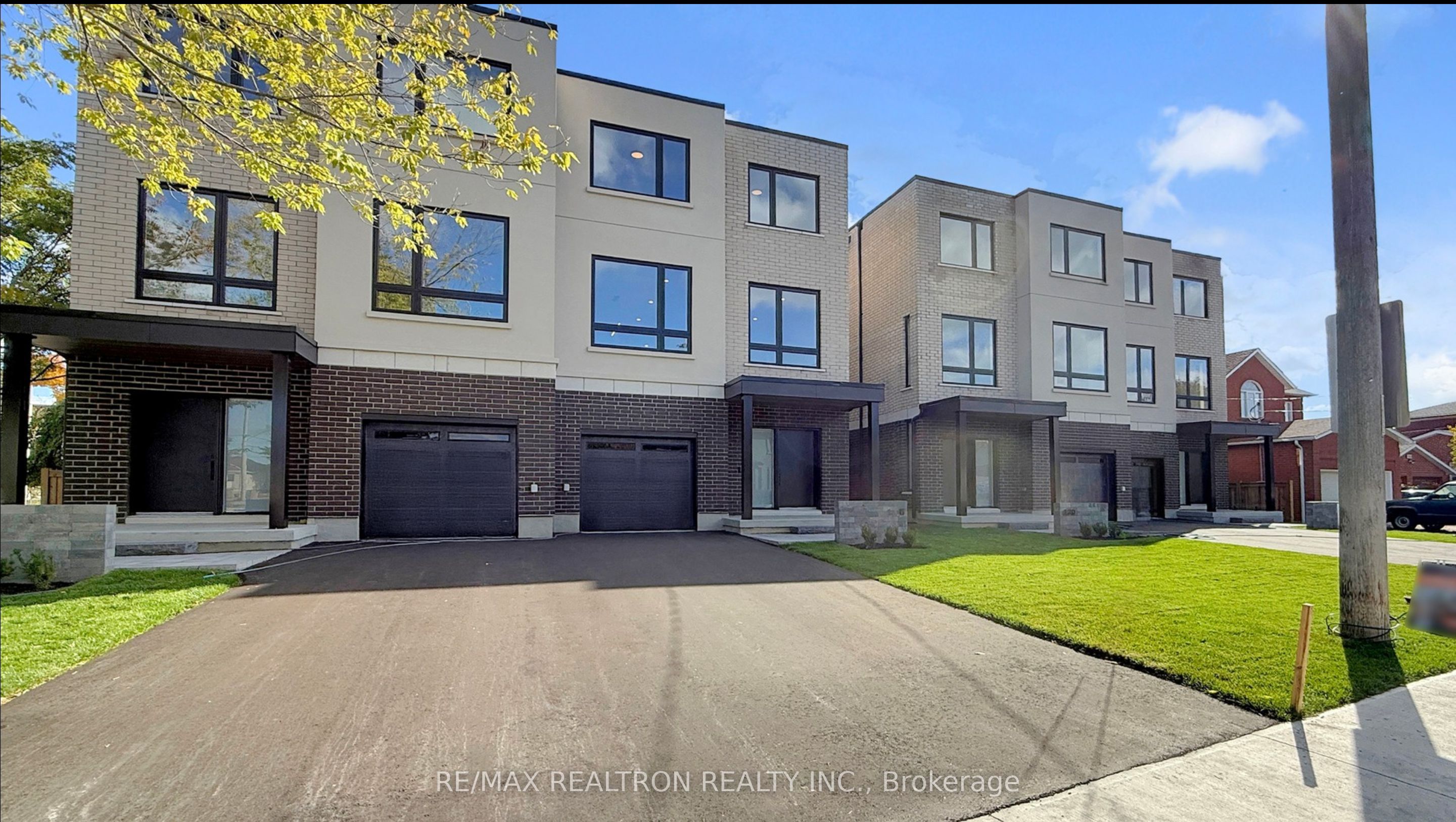 126 Dunbar Road, Mississauga, ON L5B 1G7 photo 2