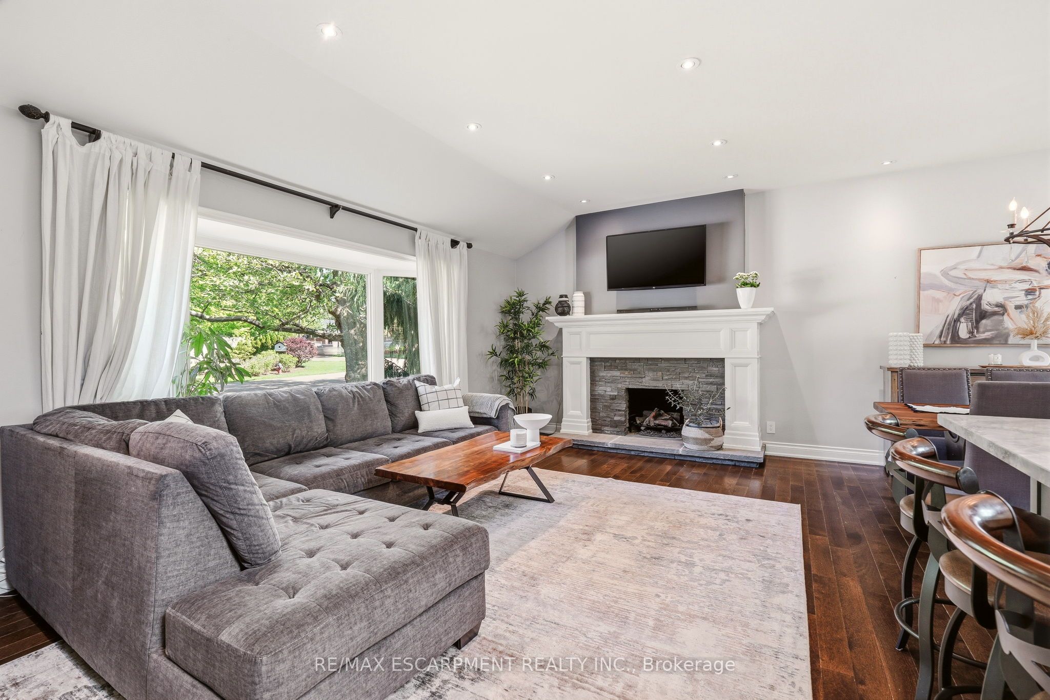 600 Deborah Crescent, Burlington, ON L7T 2N1 photo 5