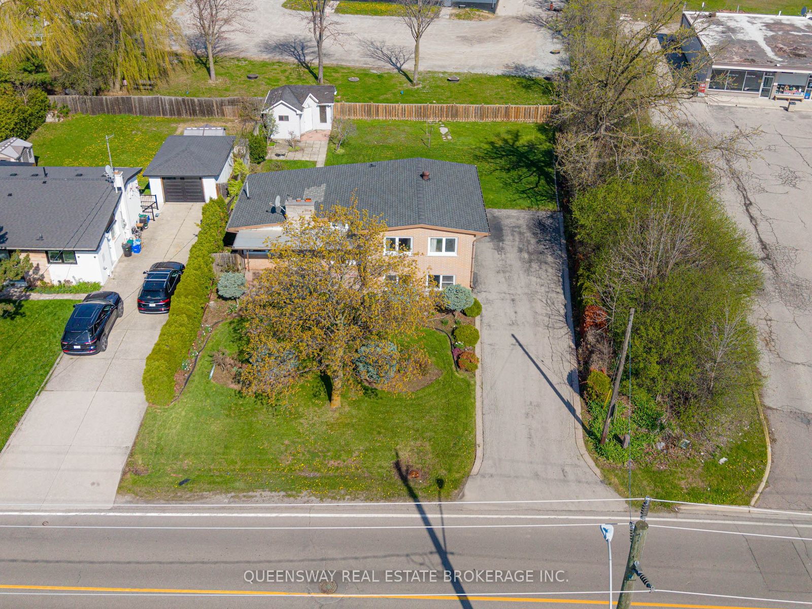 517 Pinegrove Road, Oakville, ON L6K 2C2 photo 4
