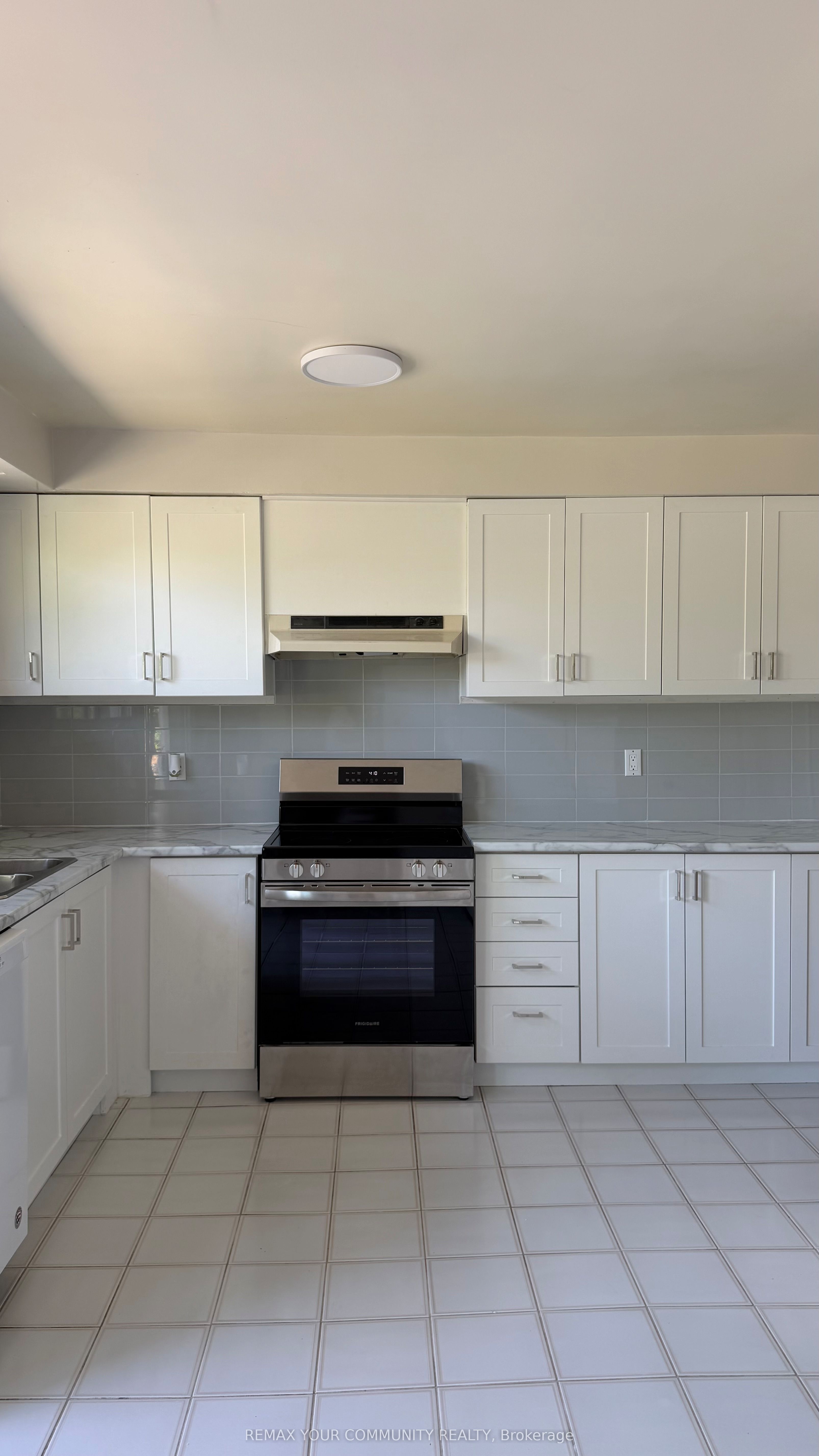 3796 Wyewood Road, Mississauga, ON L4T 2A2 photo 5