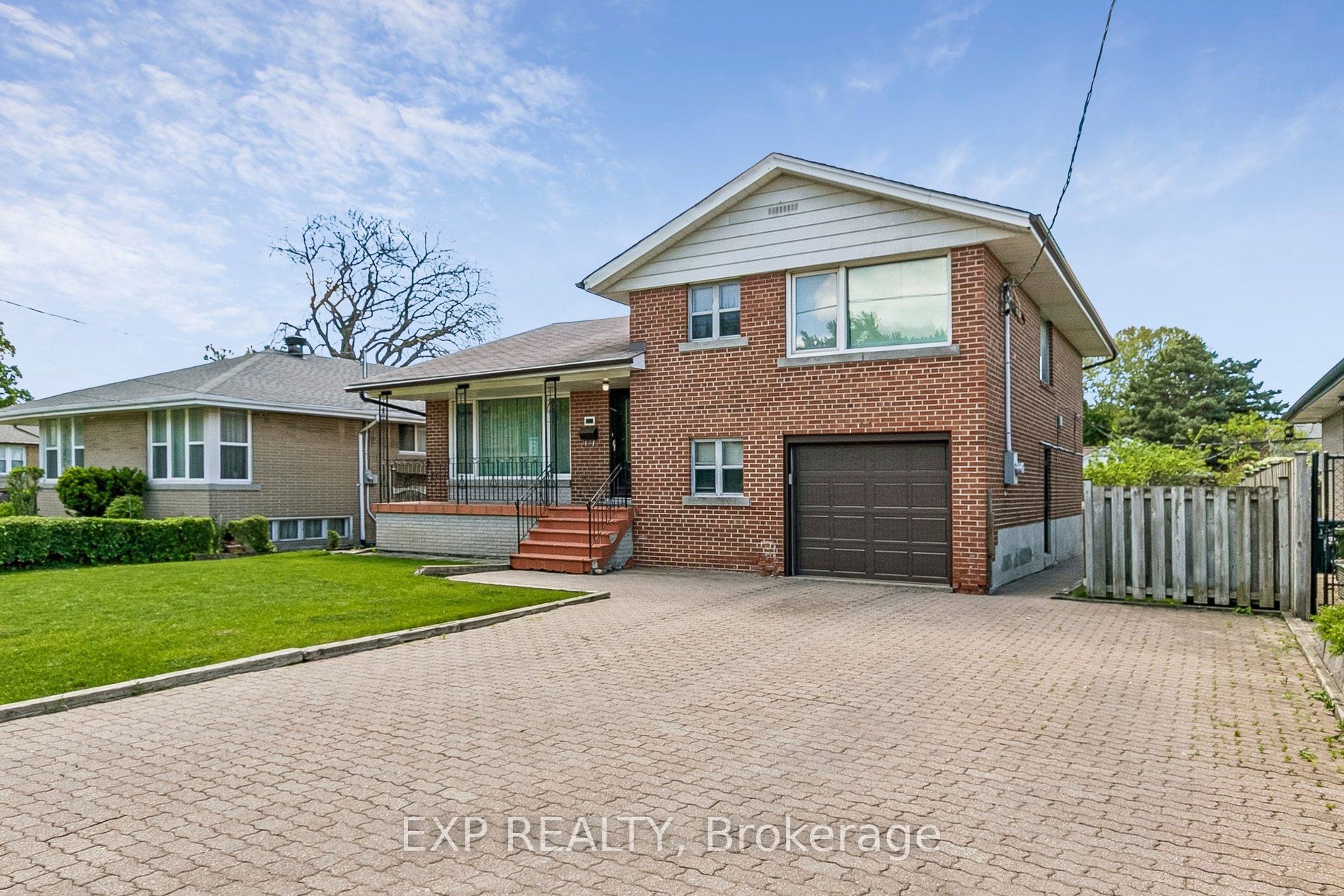 51 W playfair Avenue, Toronto, ON M6B 2P8 photo 3