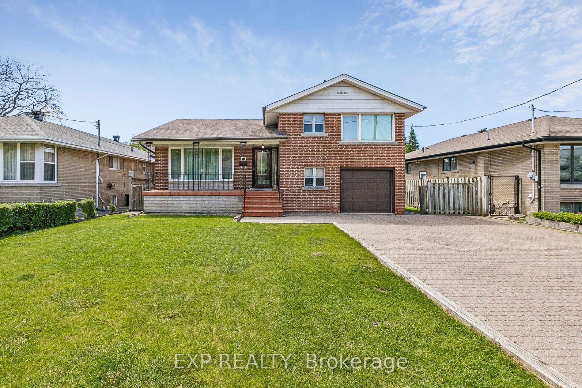 51 W playfair Avenue, Toronto, ON M6B 2P8 photo 4