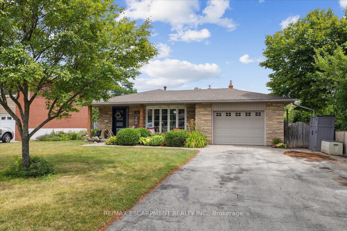 755 Parker Crescent, Burlington, ON L7R 3A5 photo 3
