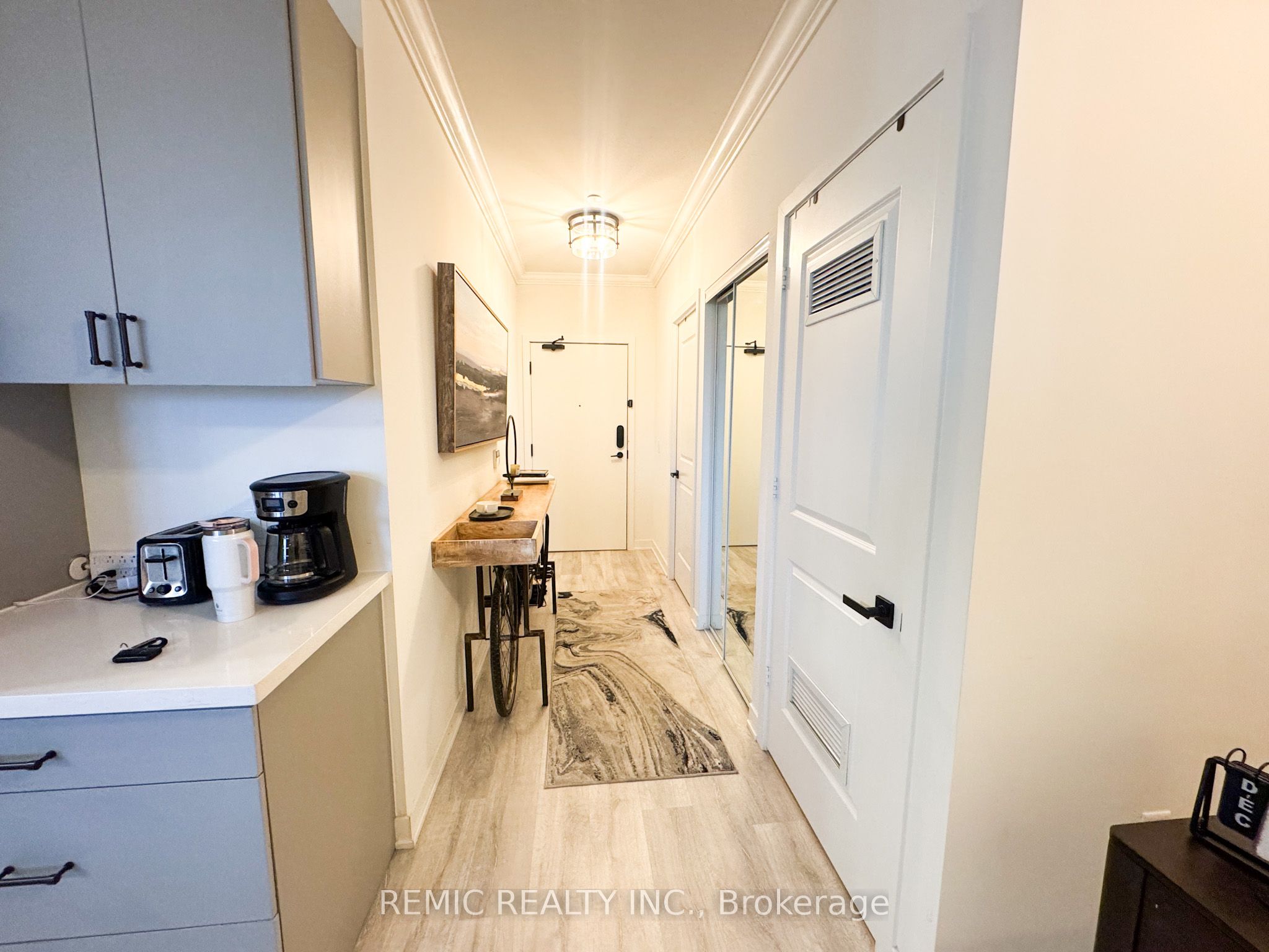 4655 Metcalfe Avenue 2207, Mississauga, ON L5M 0Z7 photo 3