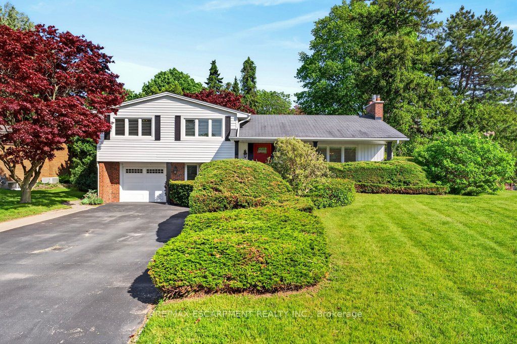 4008 Apple Valley Lane, Burlington, ON L7L 1E7