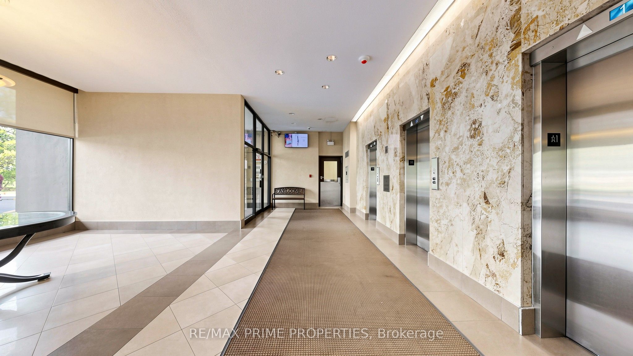 1455 Lawrence Avenue W 1404, Toronto, ON M6L 1B1 photo 4