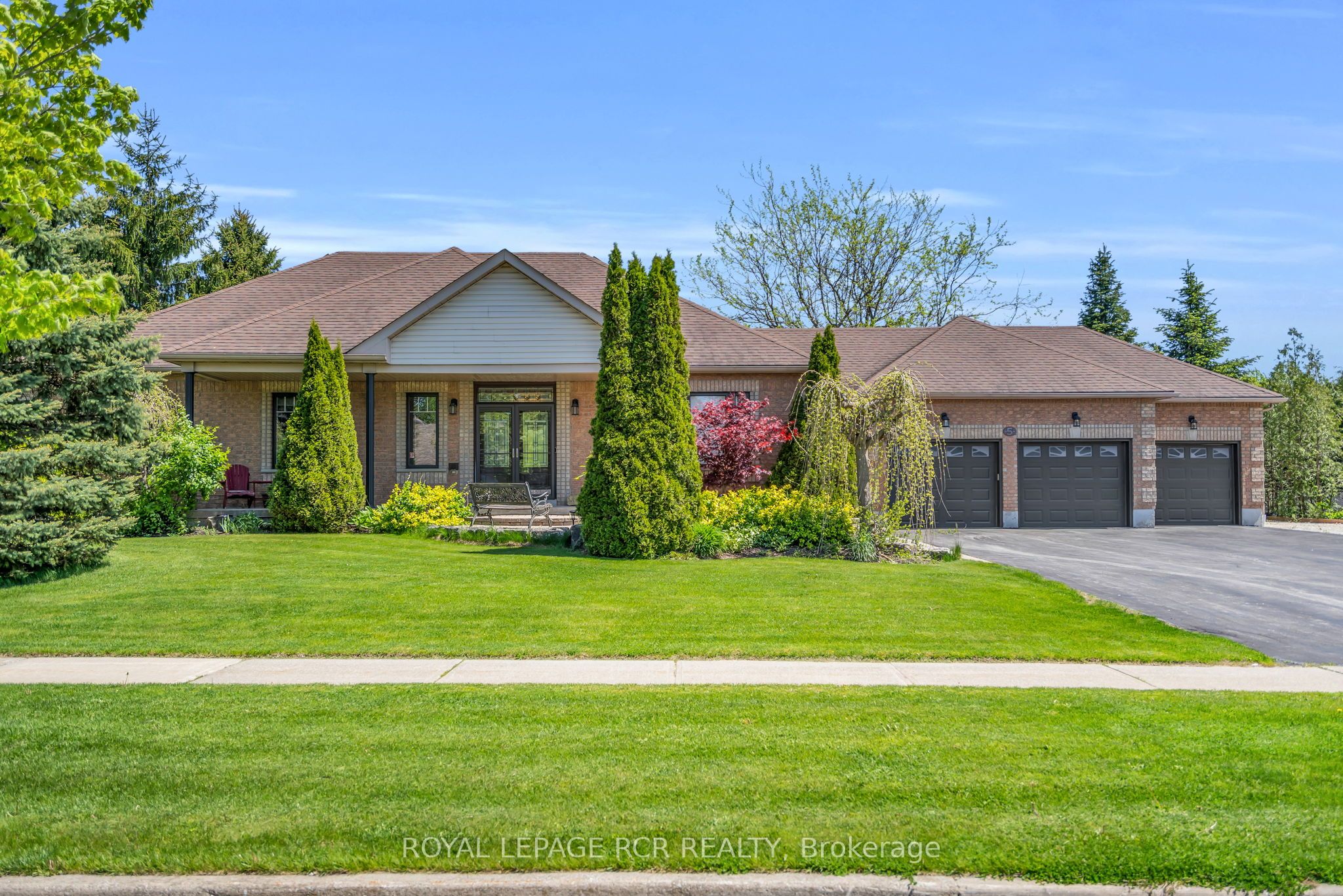5 Massari Street, Caledon, ON L7K 0B6 photo 2