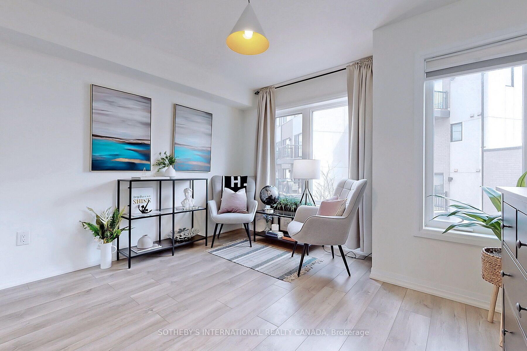 27 Thomas Mulholland Drive, Toronto, ON M3K 0A8 photo 2