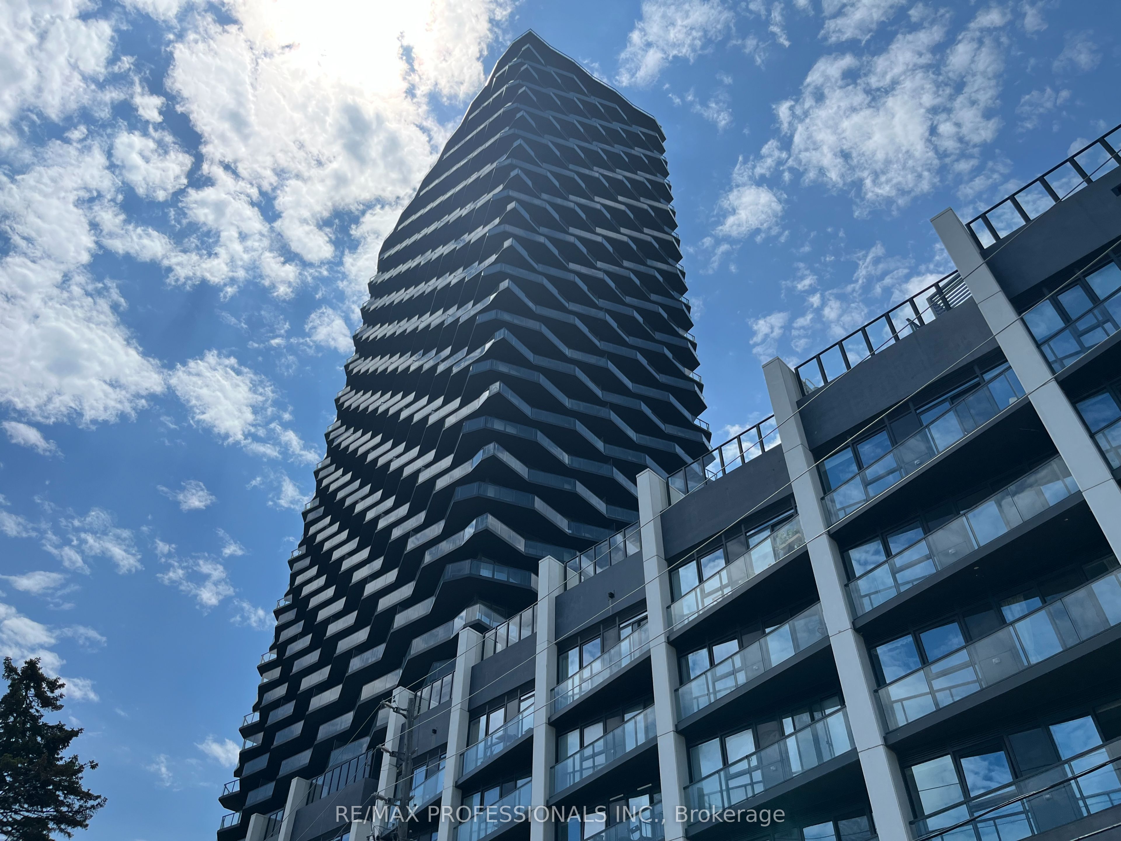 36 Zorra Street 3009, Toronto, ON M8Z 0G5 photo 5