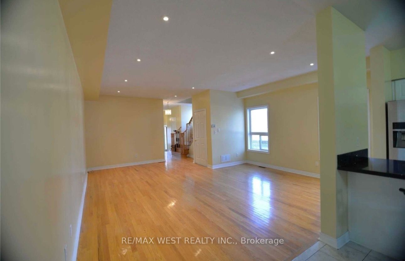 51 Richwood Street, Toronto, ON M9N 3Y8 photo 2