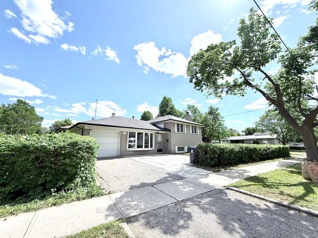 77 Porterfield Road, Toronto, ON M9W 3J7